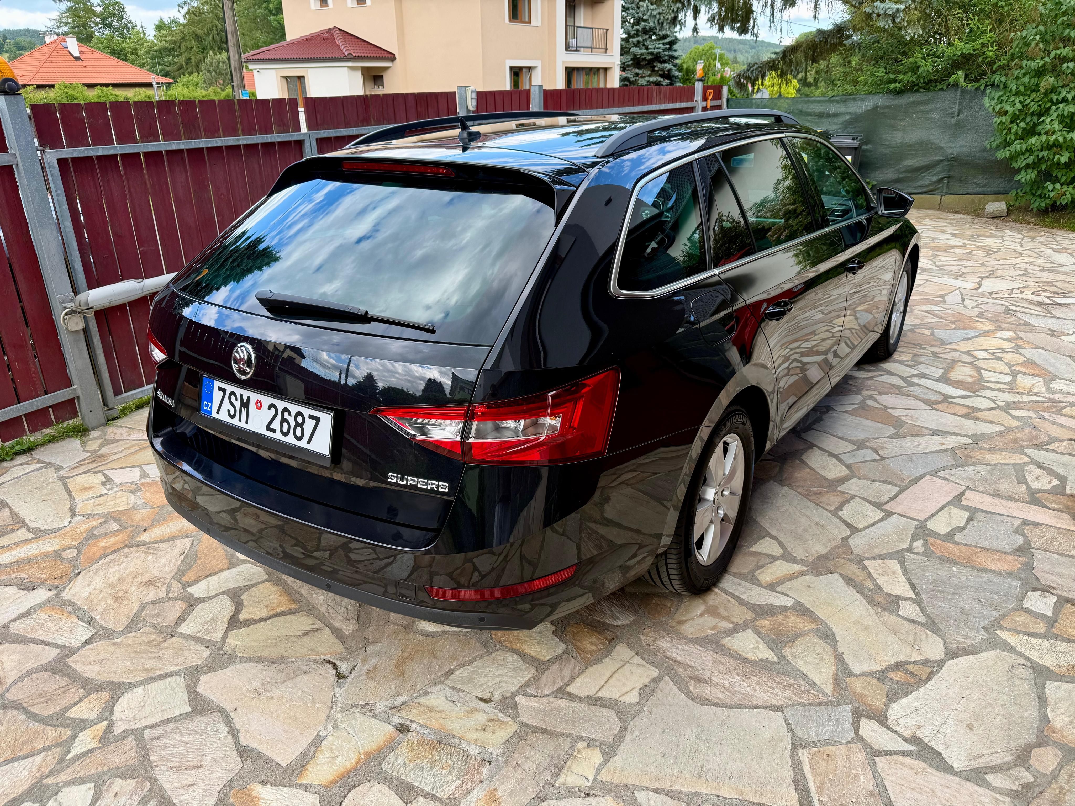 Škoda Superb, 1.5TSI DSG 110KW AMBITION PLUS - fotka 4