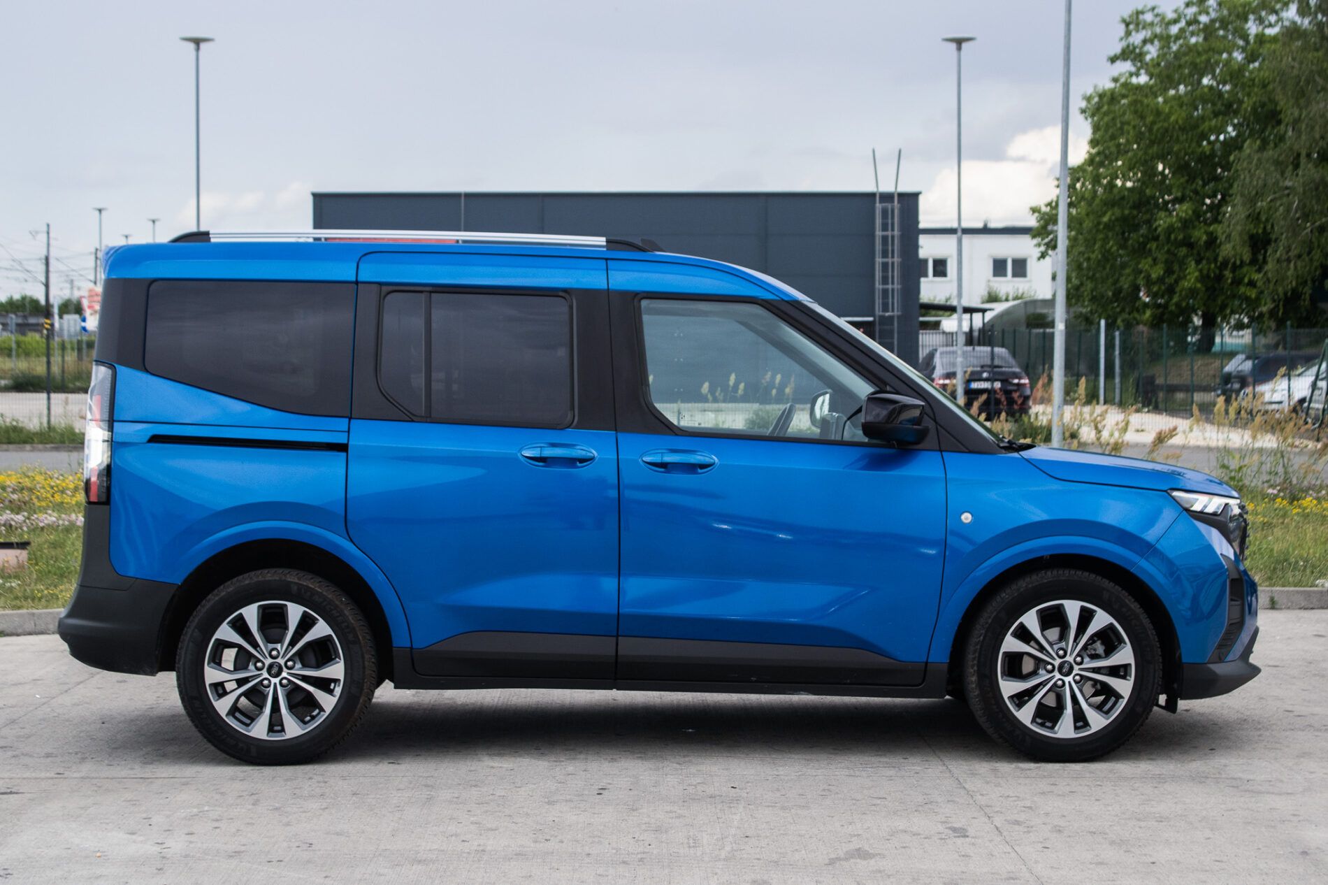 Ford Tourneo Courier - fotka 4