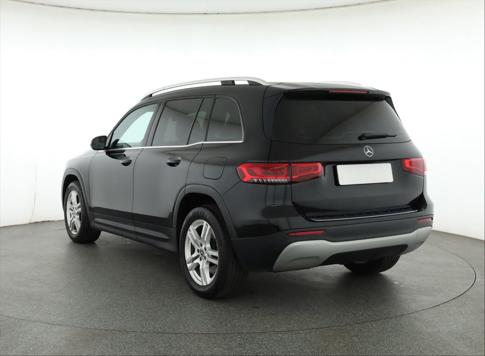 Mercedes-Benz GLB, GLB 200 d 4MATIC, 4X4 - fotka 4