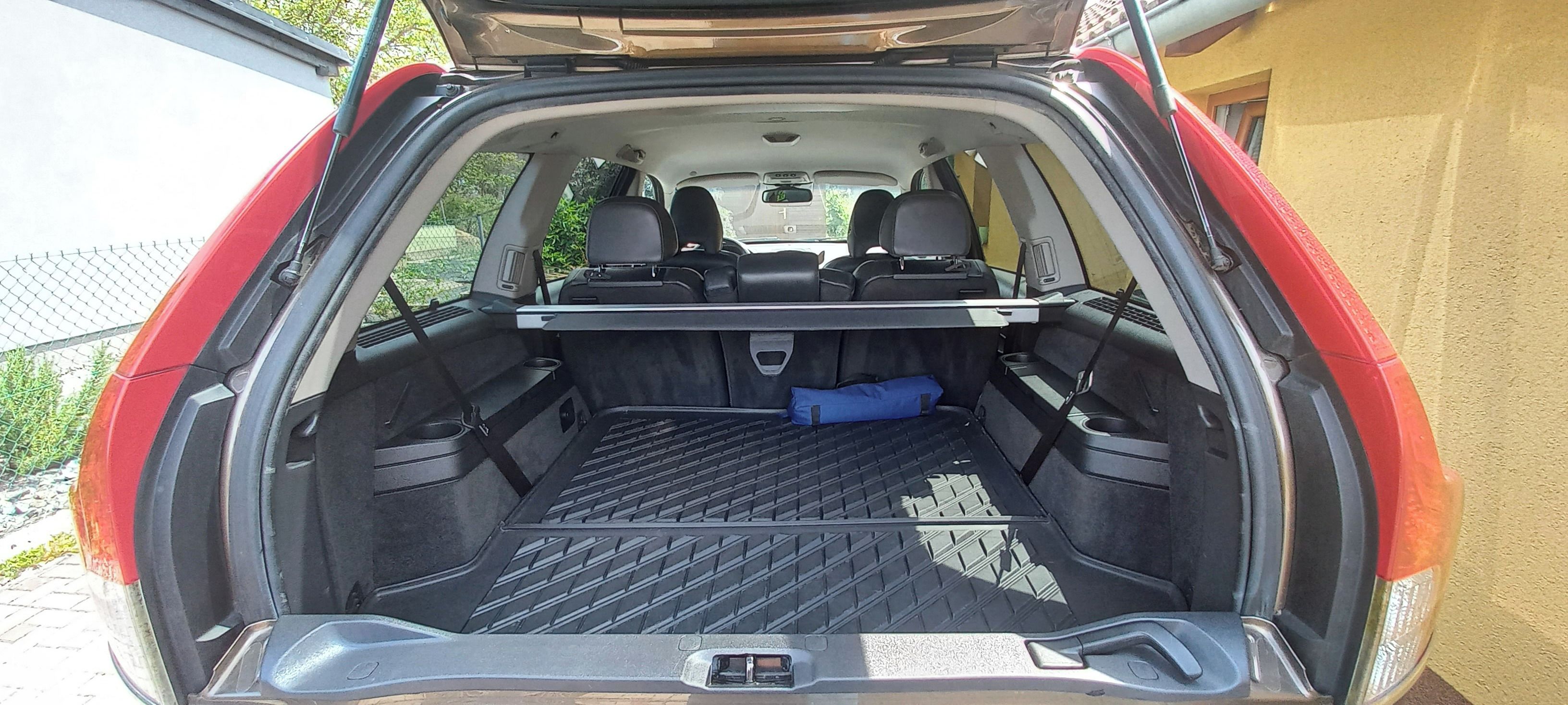 Volvo XC90, D5 AWD, nízký nájezd km - fotka 5