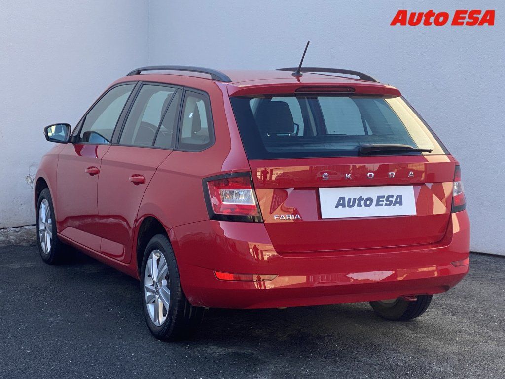 Škoda Fabia, 1.0 TSi,2.maj,ČR,Ambition - fotka 6