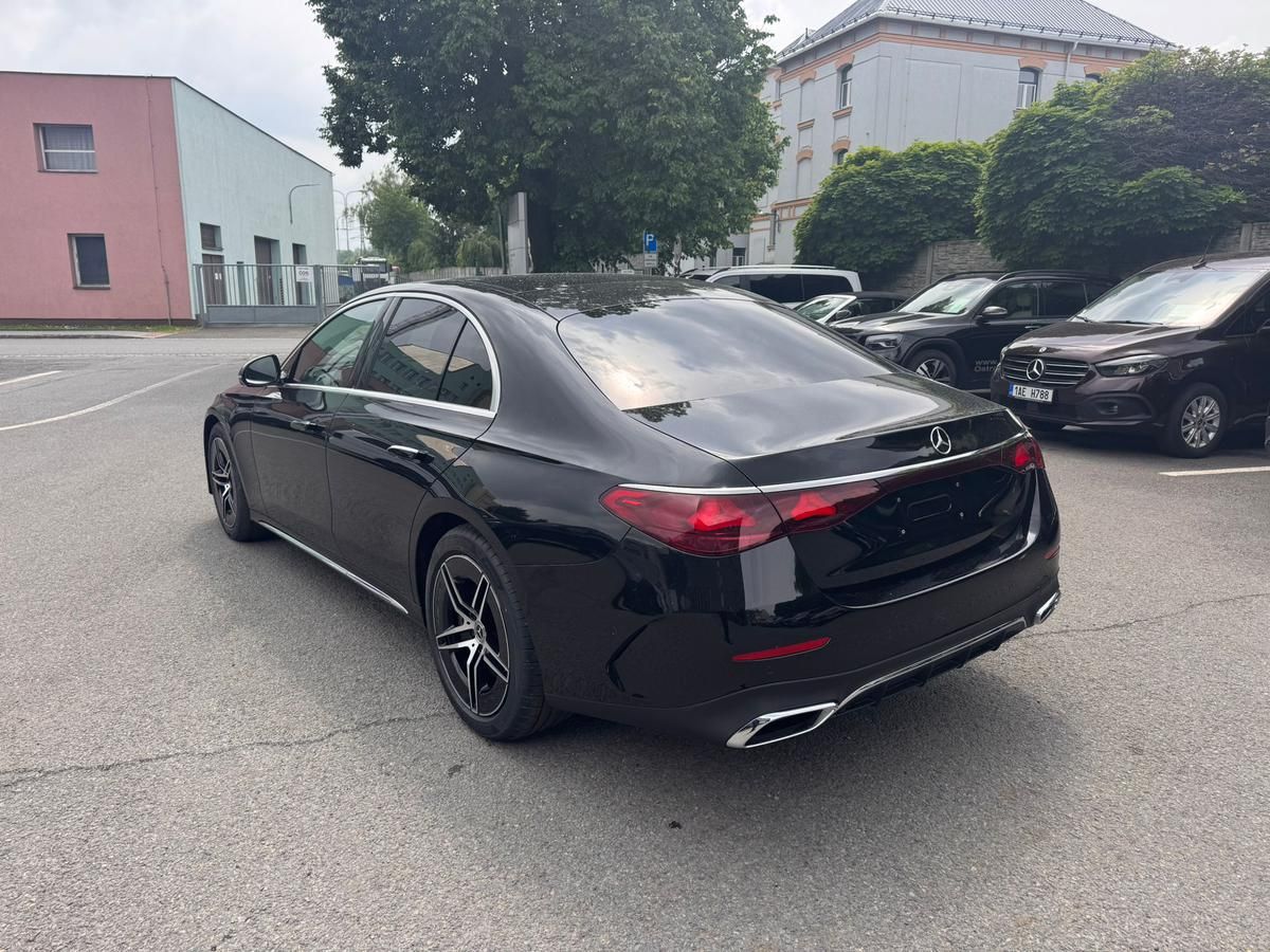 Mercedes-Benz Třídy E, E 450 d 4MATIC - fotka 4
