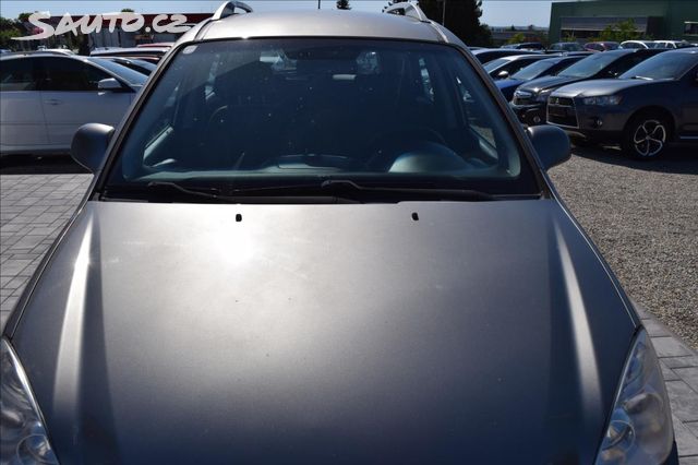 Kia Carens 2011