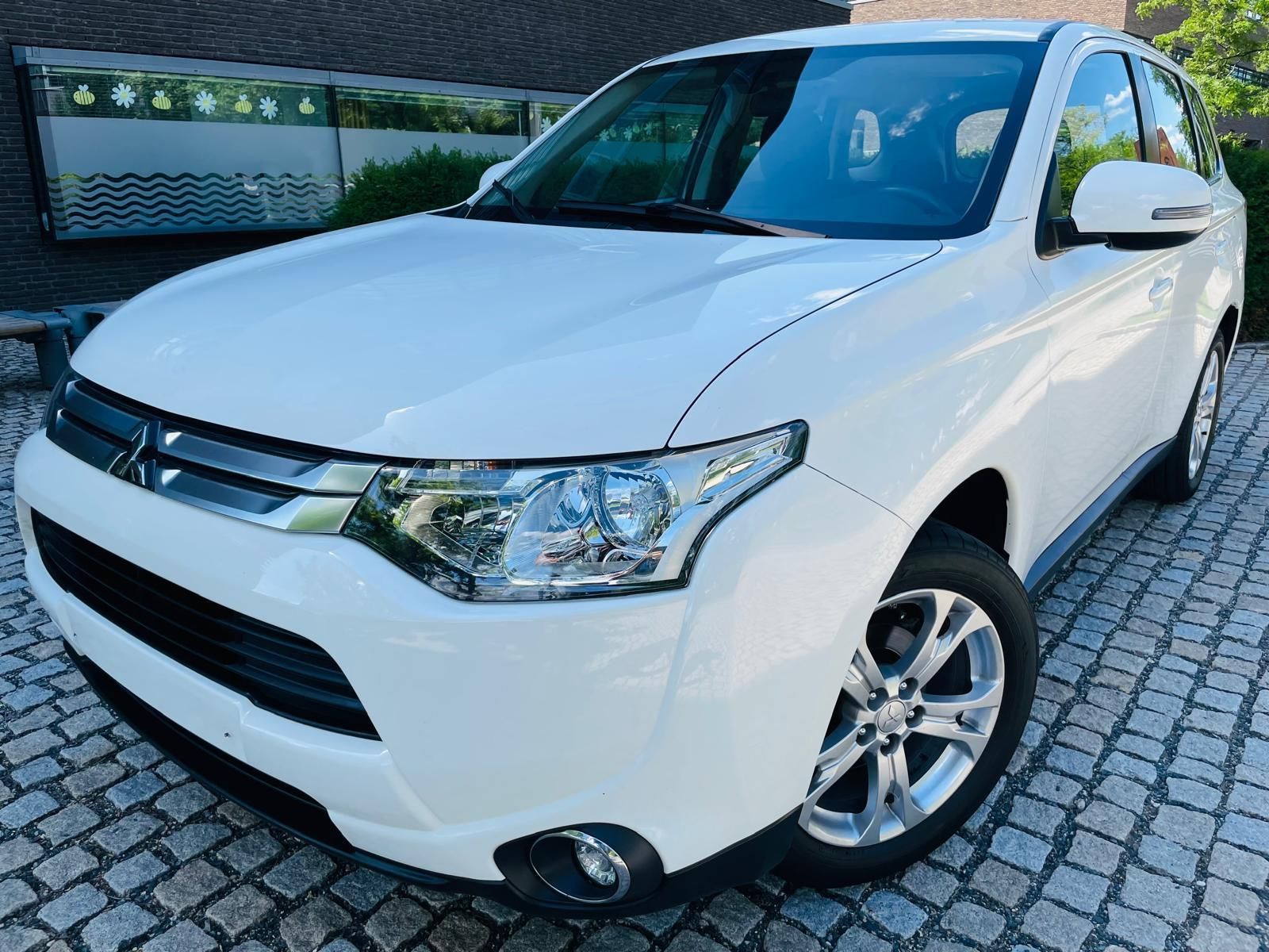 Mitsubishi Outlander, 2.0i MANUÁL 1.MAJ SERVISKA 2WD - fotka 2
