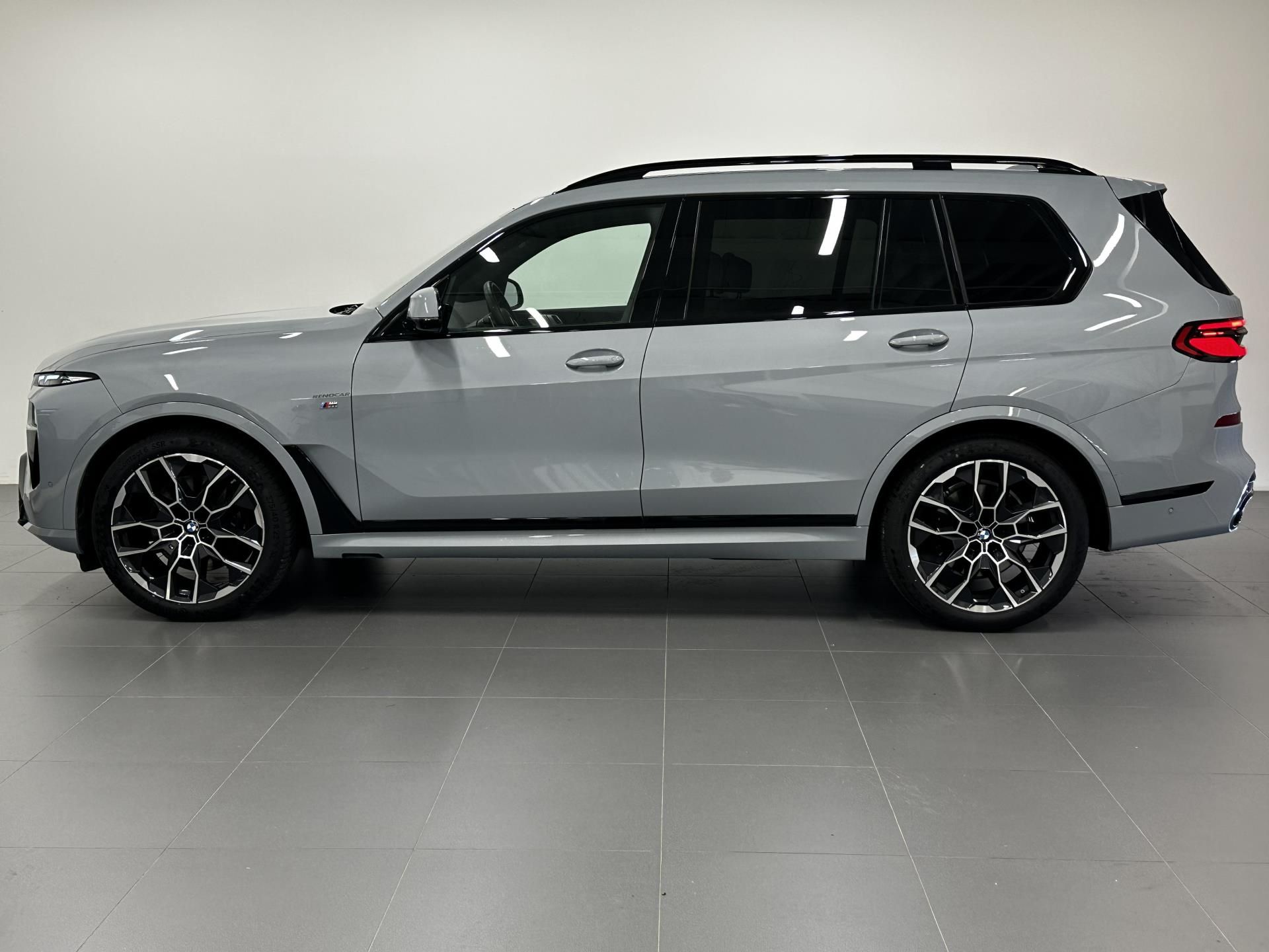 BMW X7, X7 xDrive40d - fotka 5