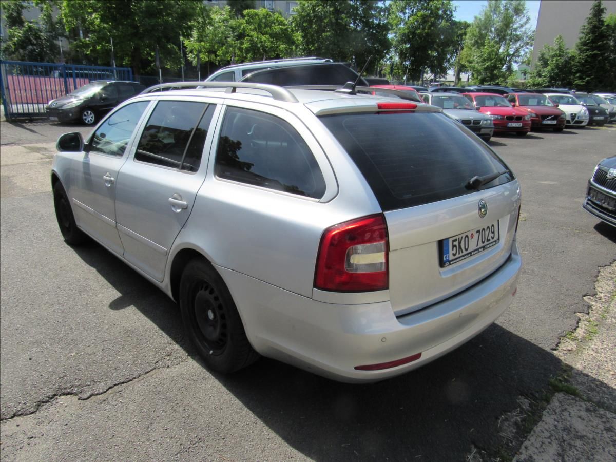 Škoda Octavia, 1,6 TDi 77kW Combi - fotka 4
