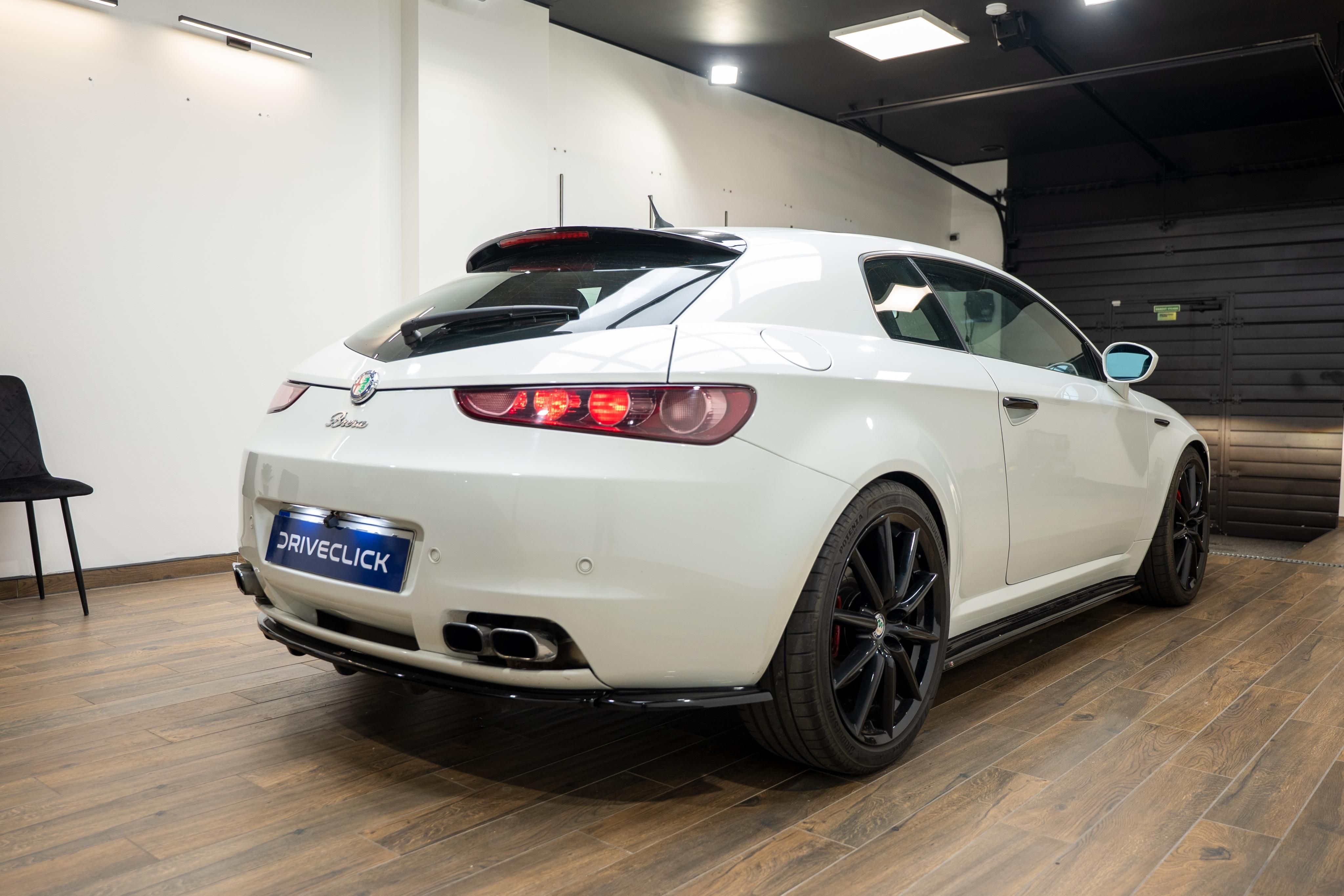 Alfa Romeo Brera, SkyView 2.4 JTDm 154 kW - fotka 4