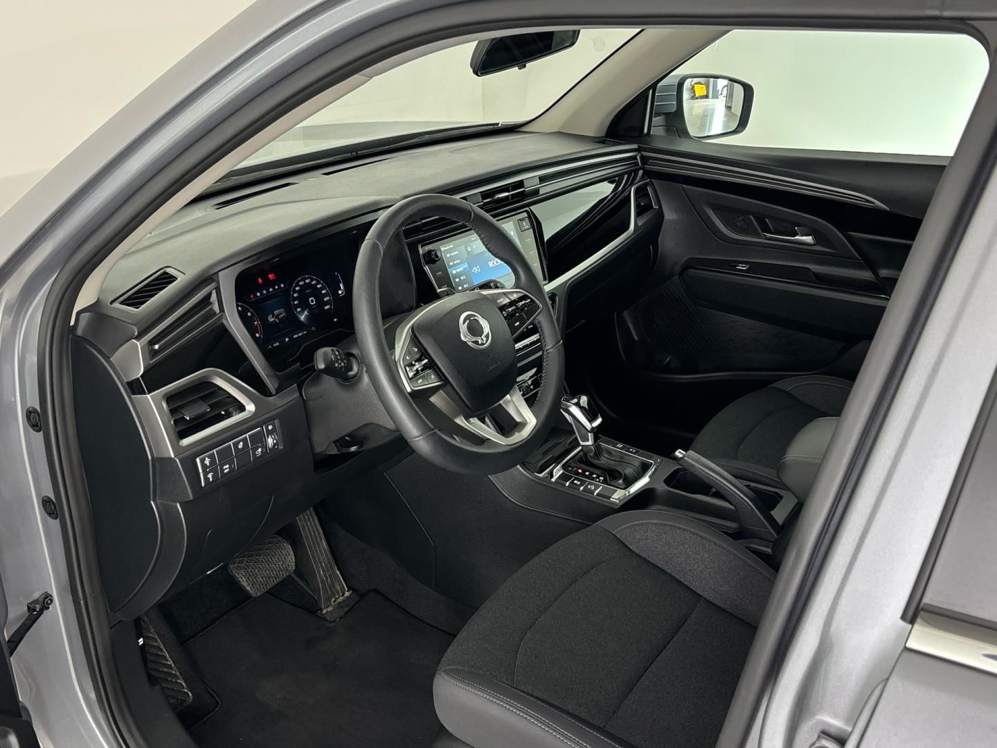 SsangYong Korando, 1.5 T-GDI / 120 kW Style AT - fotka 6