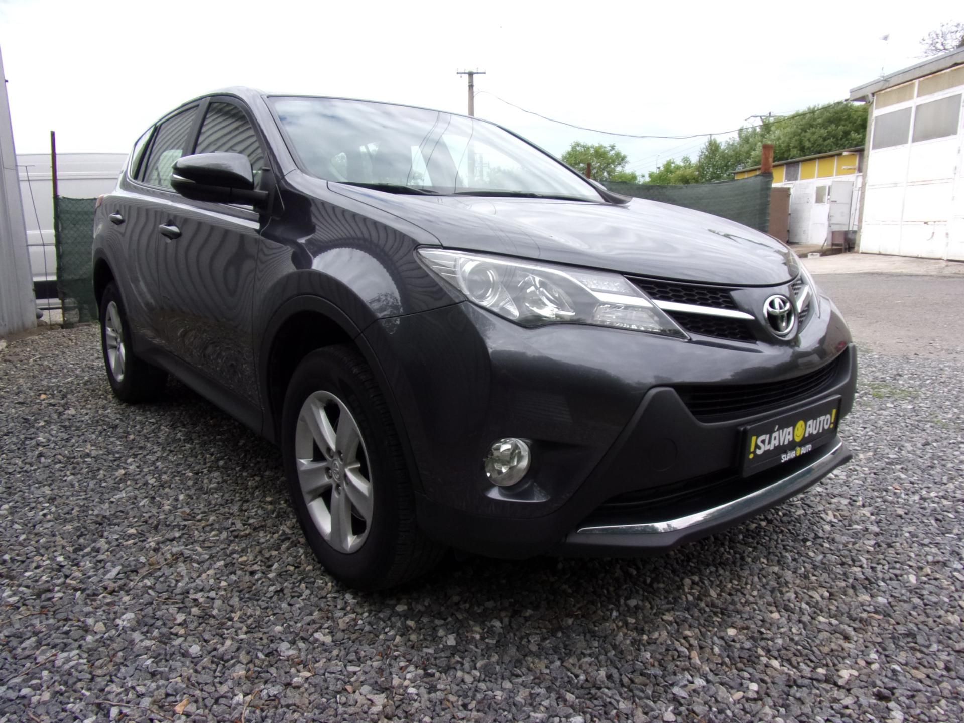 Toyota Rav4, 2.0D-4D91kW ACTIVE SERVISOVANÉ - fotka 3