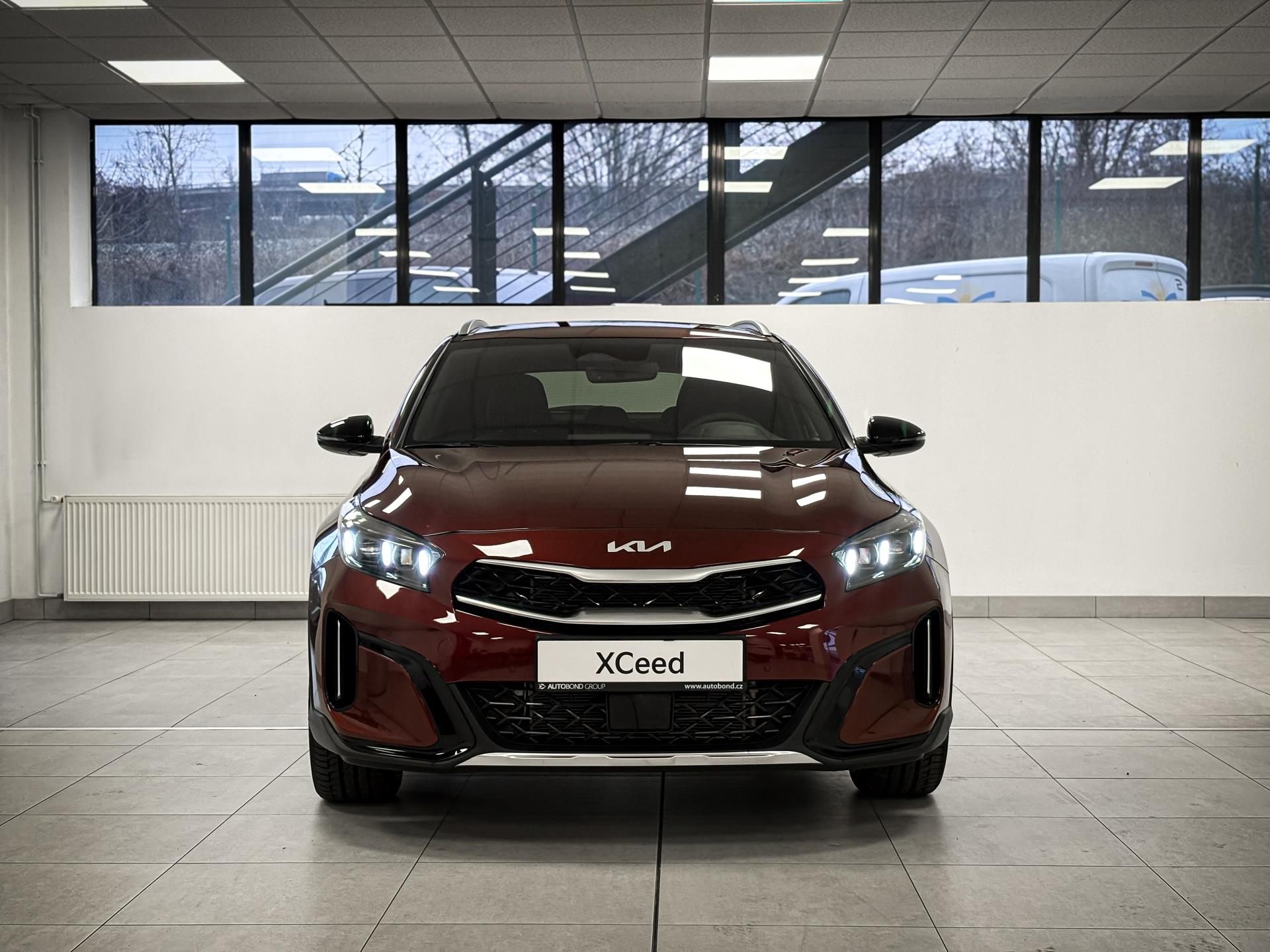 Kia XCee´d, 1,6 T-GDi GPF 7DCT STEEL EDITI - fotka 2