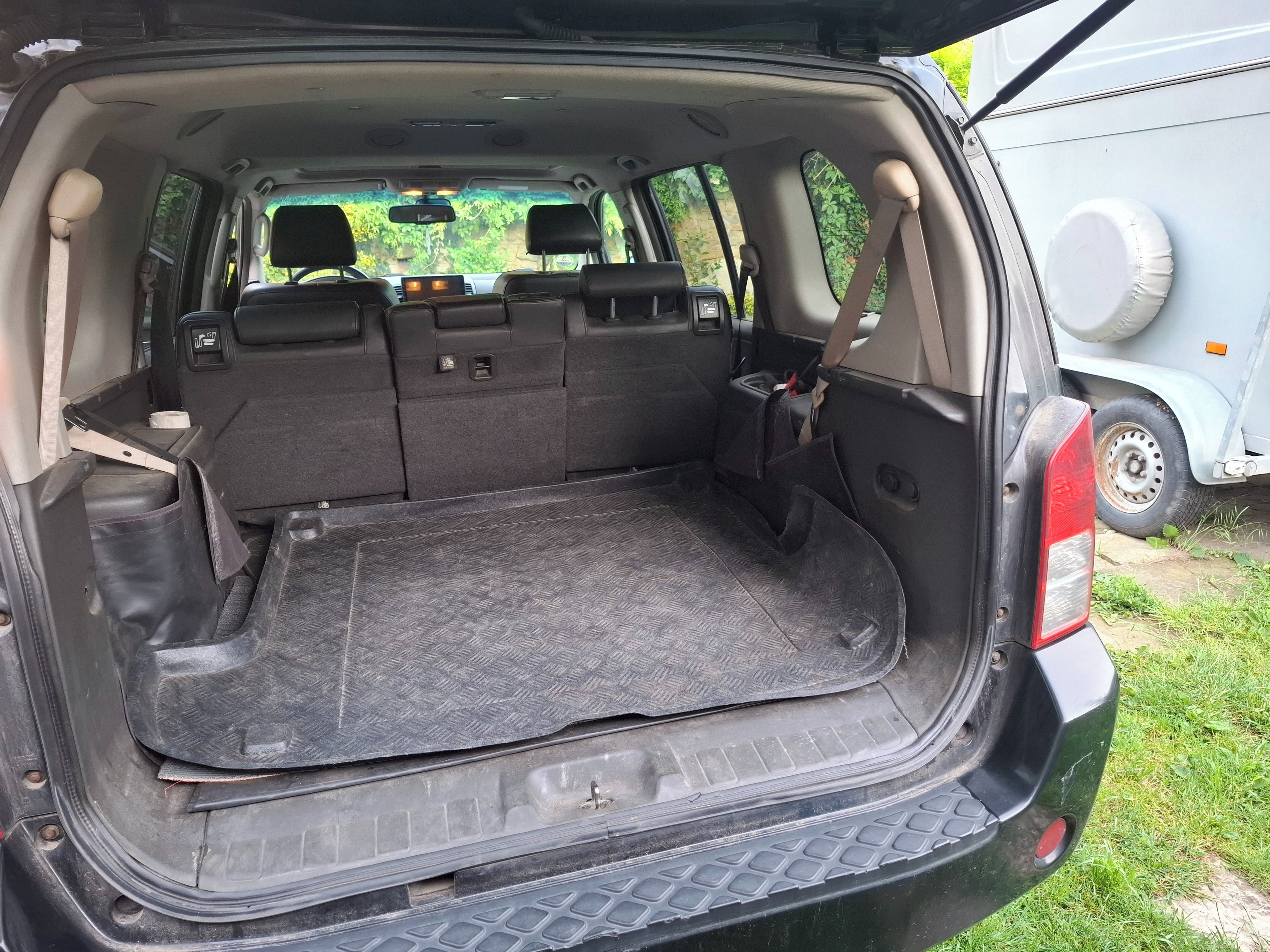 Nissan Pathfinder, 2.5 dCi 128kW 4x4 7 míst TOP - fotka 4