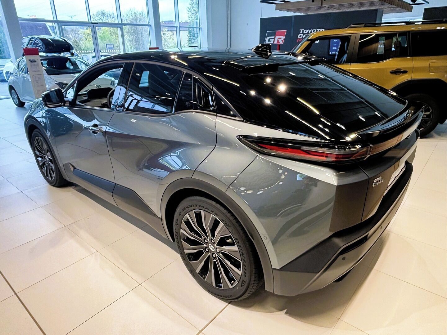 Toyota C-HR, 4X4  Executive VIP 343k - fotka 5