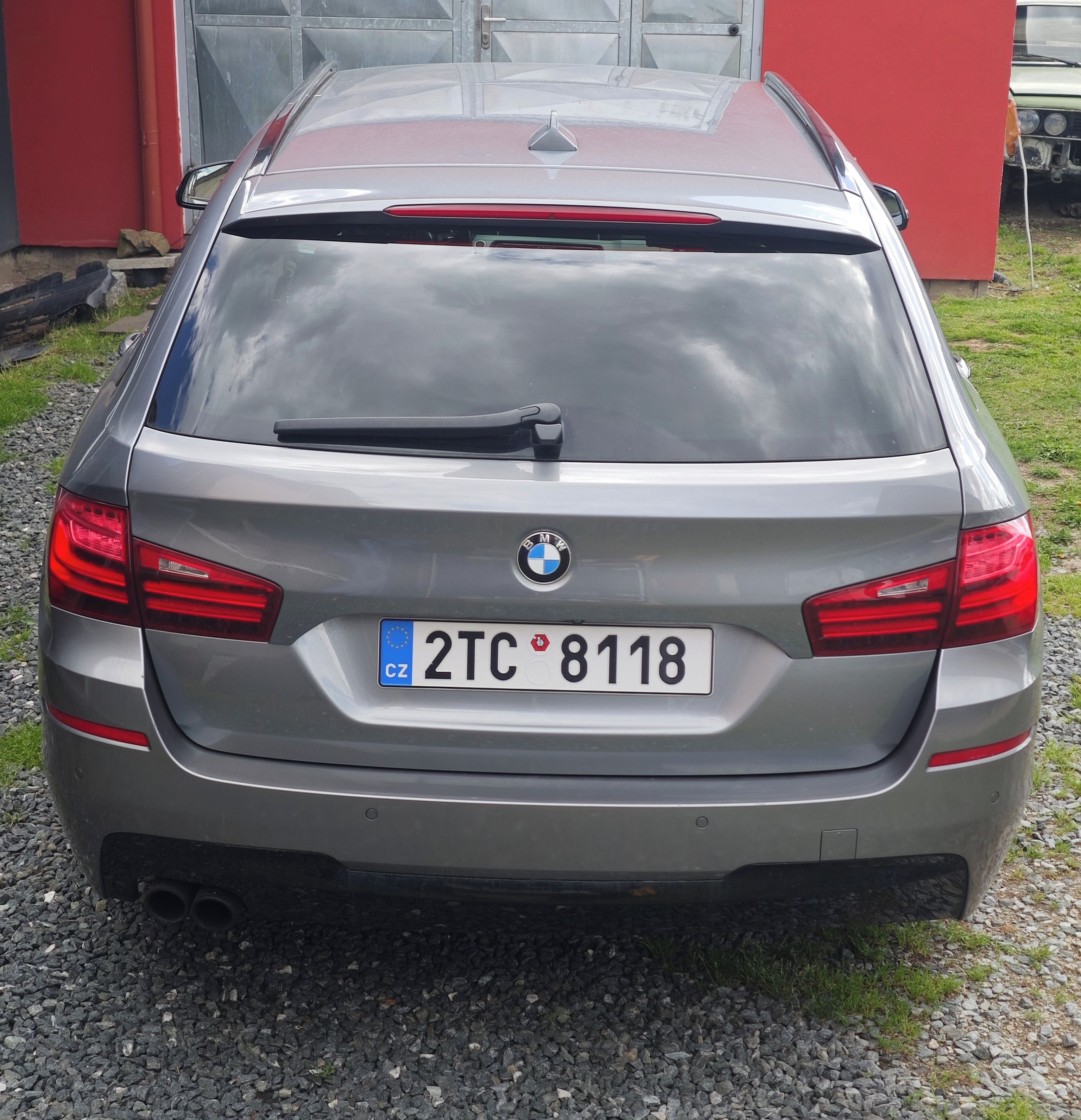 BMW Řada 5, 530xd lci M-paket - fotka 3