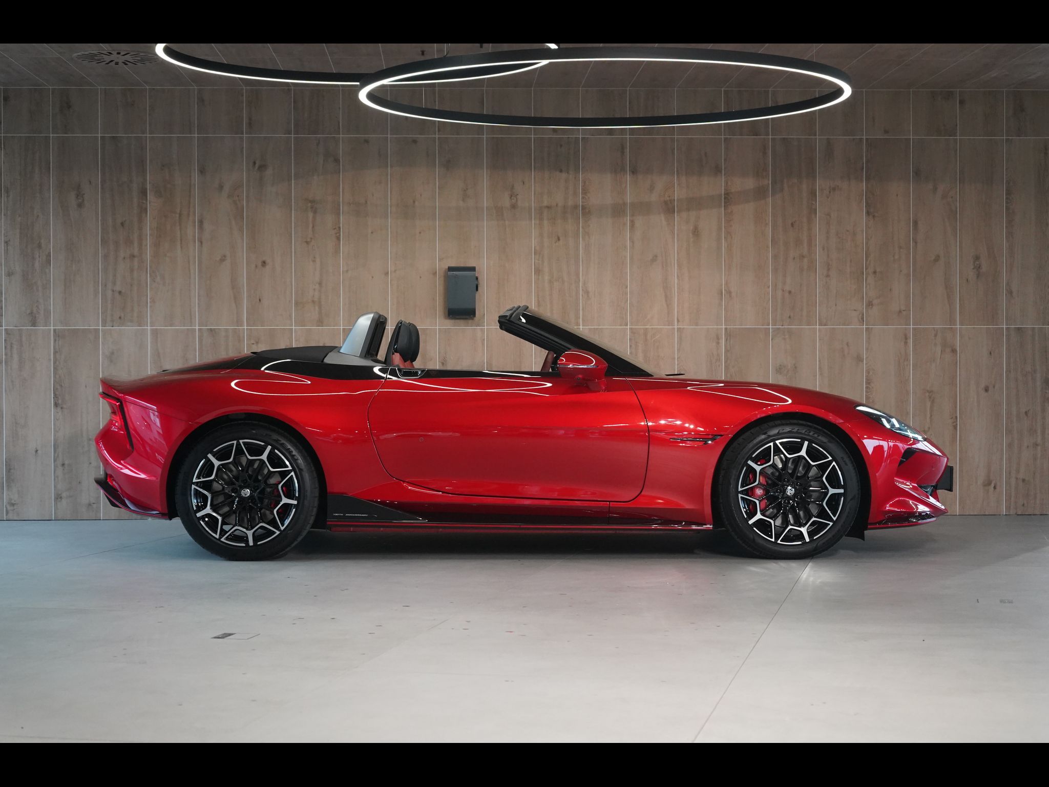 MG, Trophy, Adaptivní tempomat - fotka 6