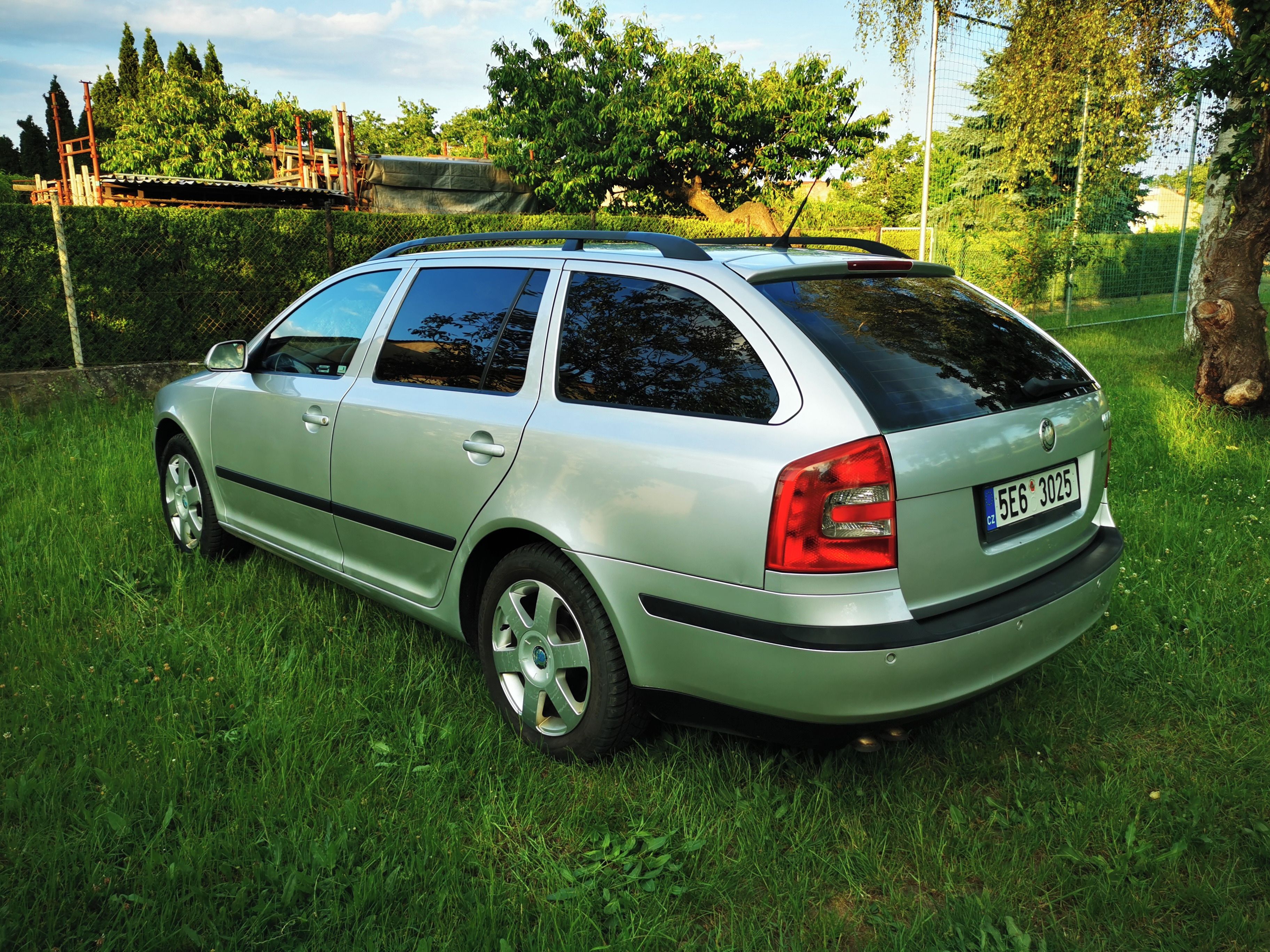 Škoda Octavia, Combi 2.0tdi , nové vstřiky - fotka 6