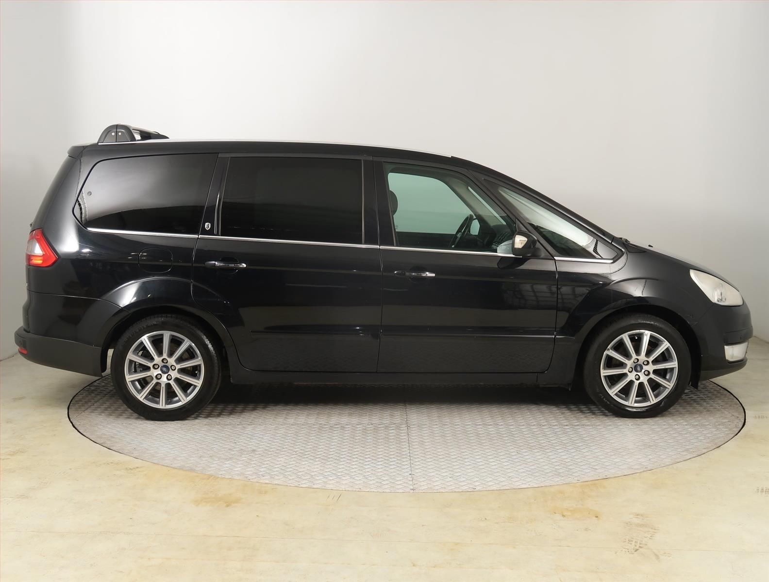 Ford Galaxy, 2.0 TDCi, 7 míst, Serv.kniha - fotka 6