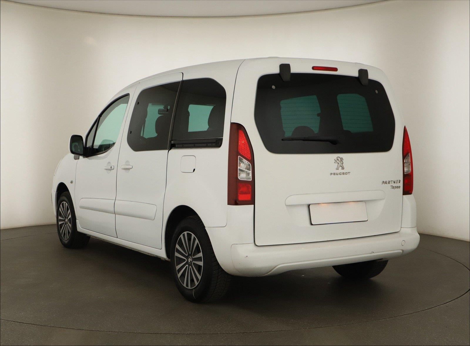 Peugeot Partner, 1.6 BlueHDi, 5Míst, Klima, ČR - fotka 4