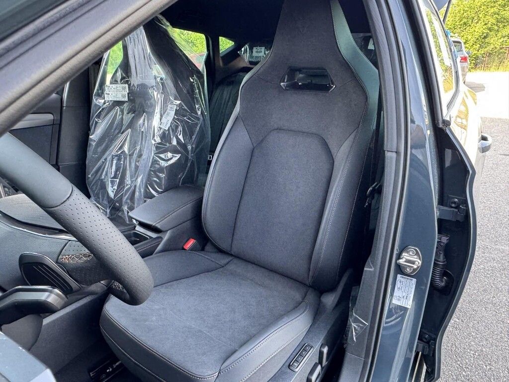Cupra Leon, 2.0TSI 221kW DSG - fotka 6
