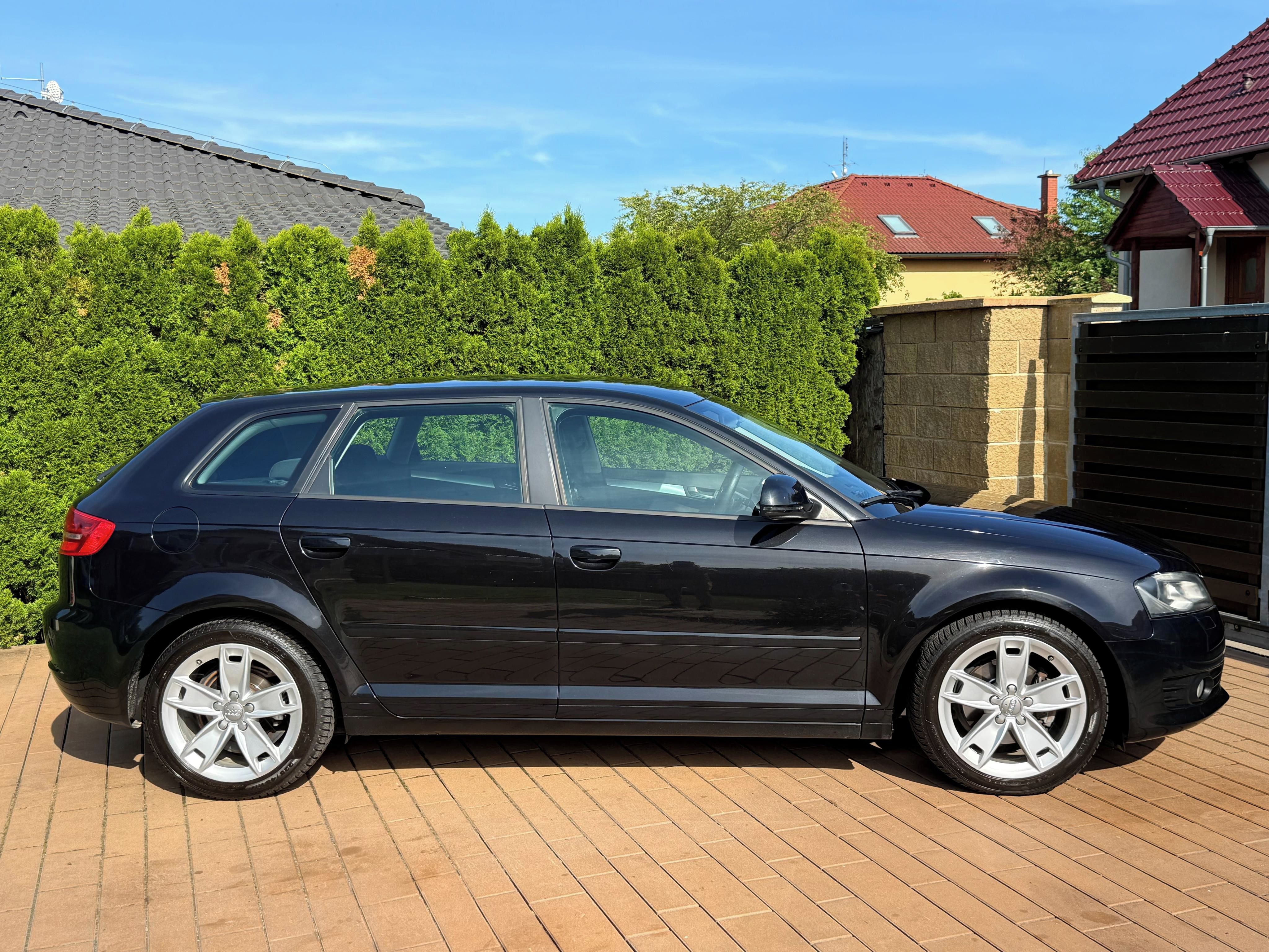Audi A3, 2.0TDi DSG SPORTBACK Xen 1.Maj - fotka 5