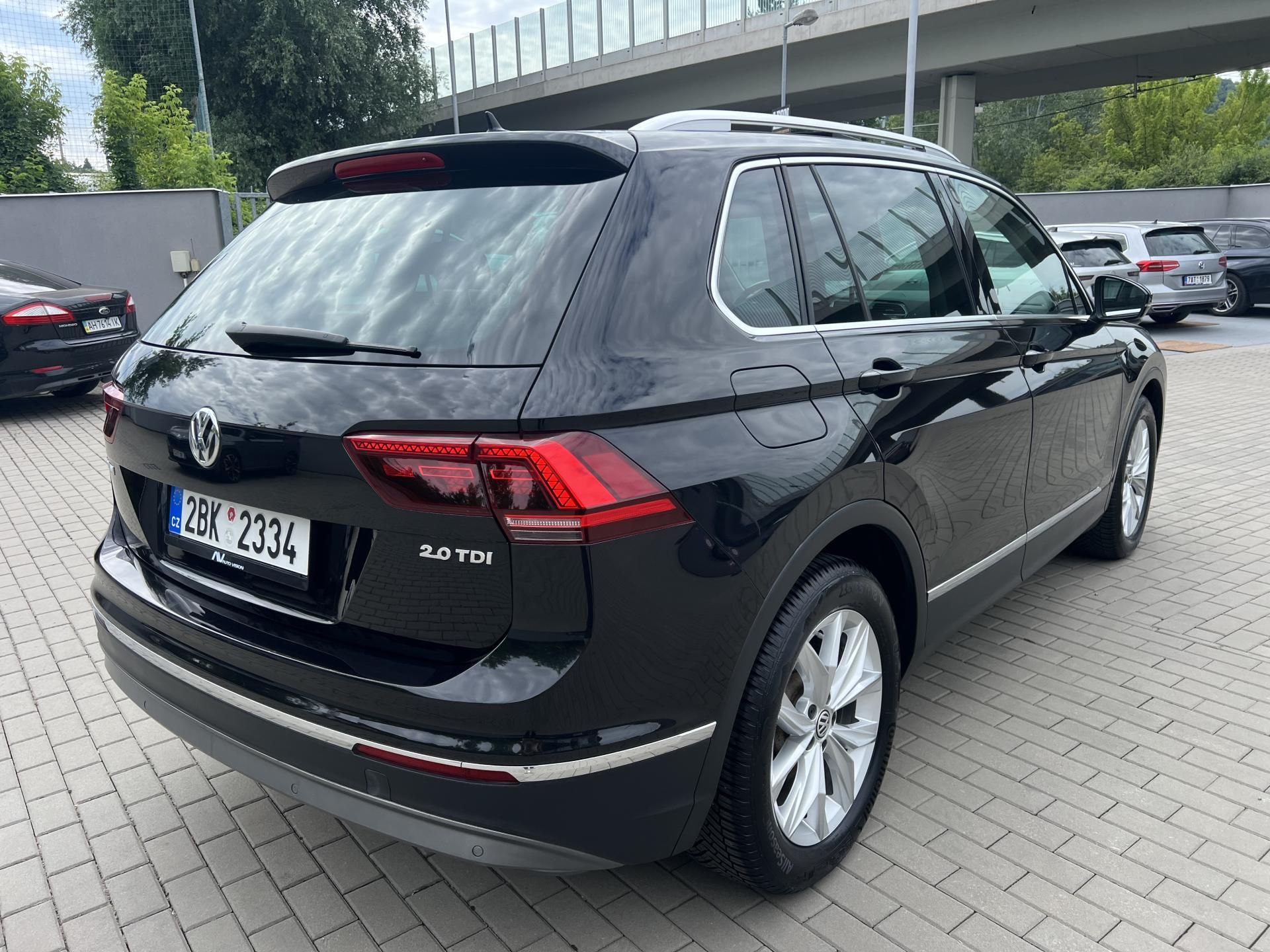 Volkswagen Tiguan, 2.0 TDi Panorama Nový model - fotka 4