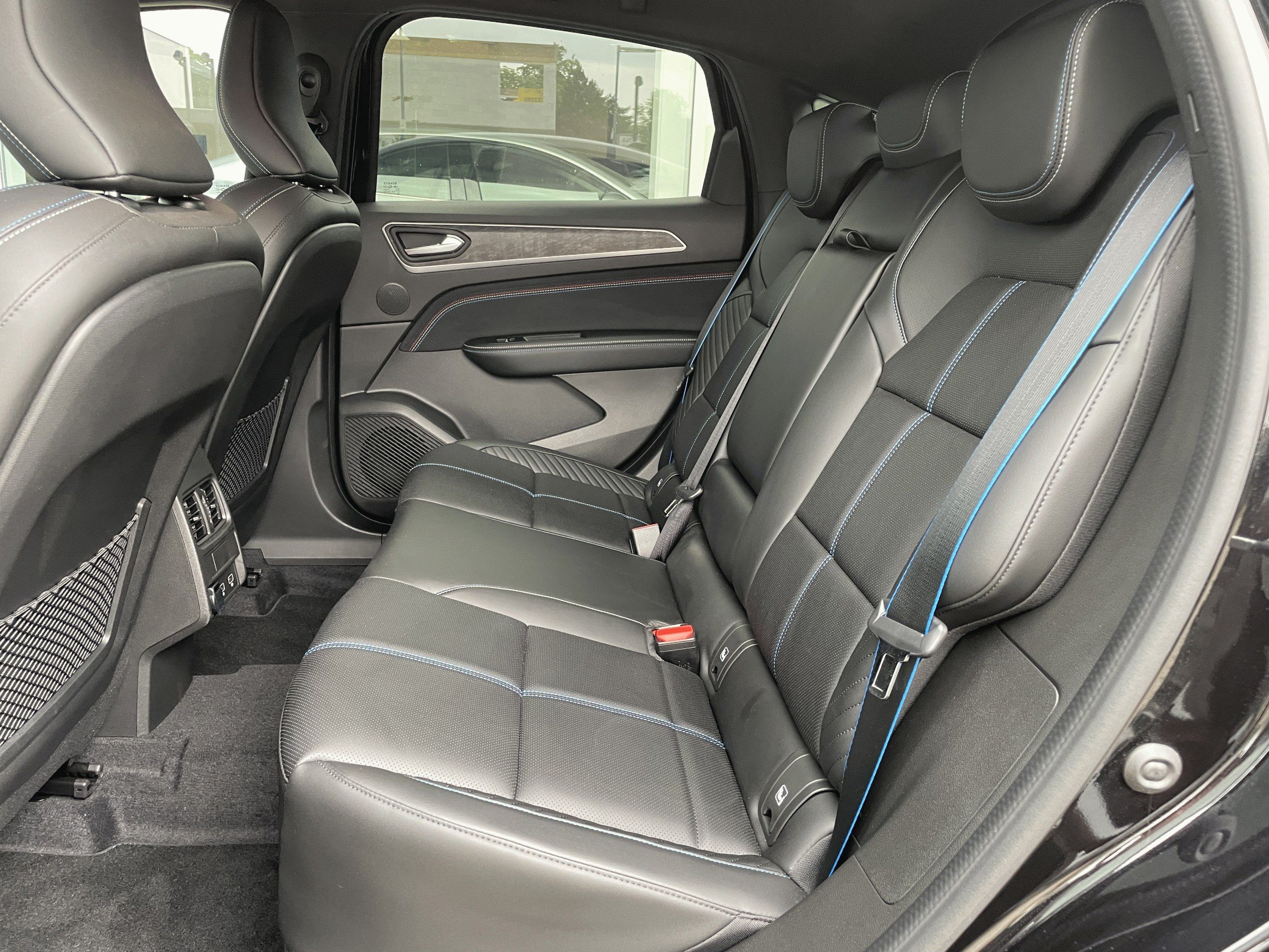 Renault Arkana, E-Tech hybrid 145 esprit Alpin - fotka 6