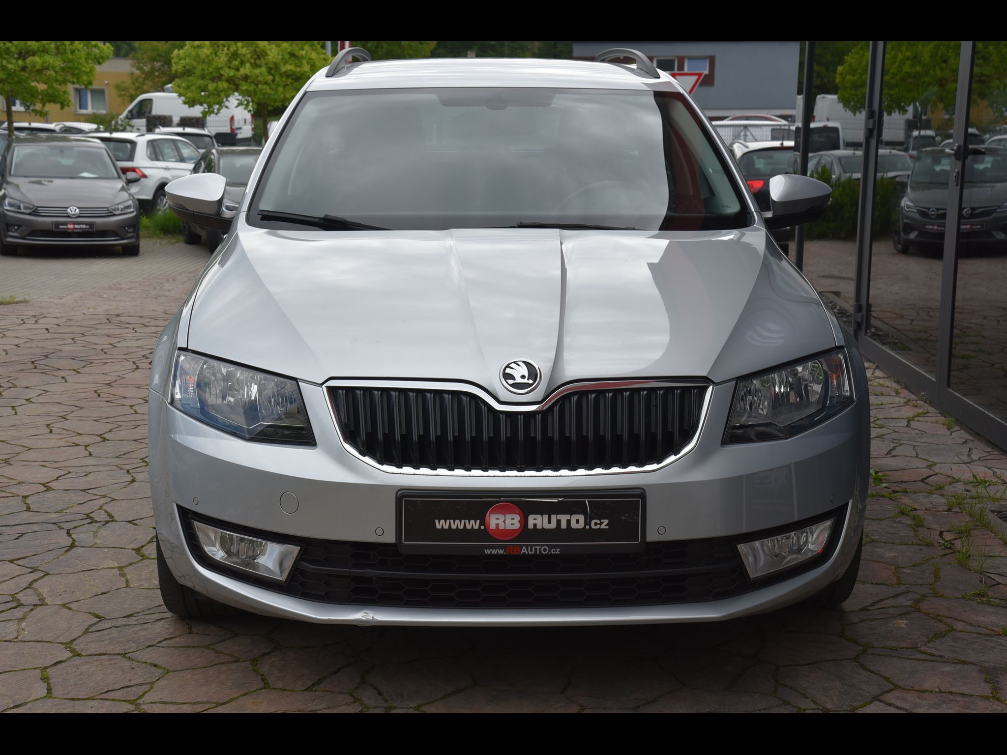Škoda Octavia, 1.4 TSi 110 kw 1.majitel - fotka 2