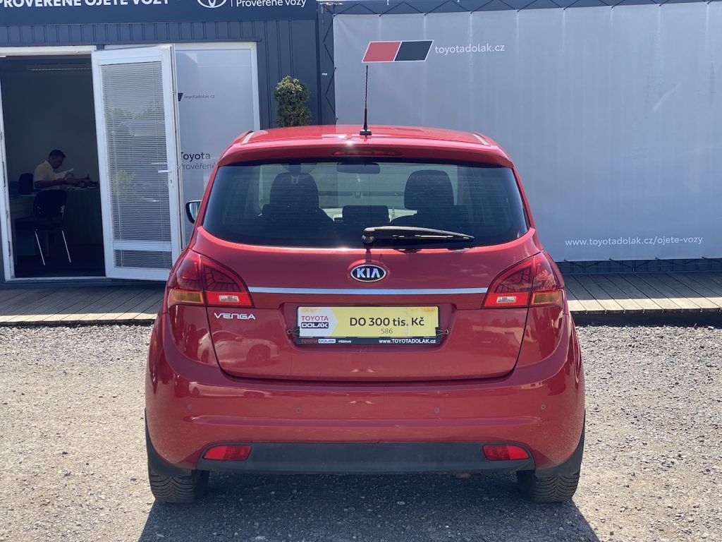 Kia Venga, 1.6i, ČR-1m, 2x kola, manual - fotka 6