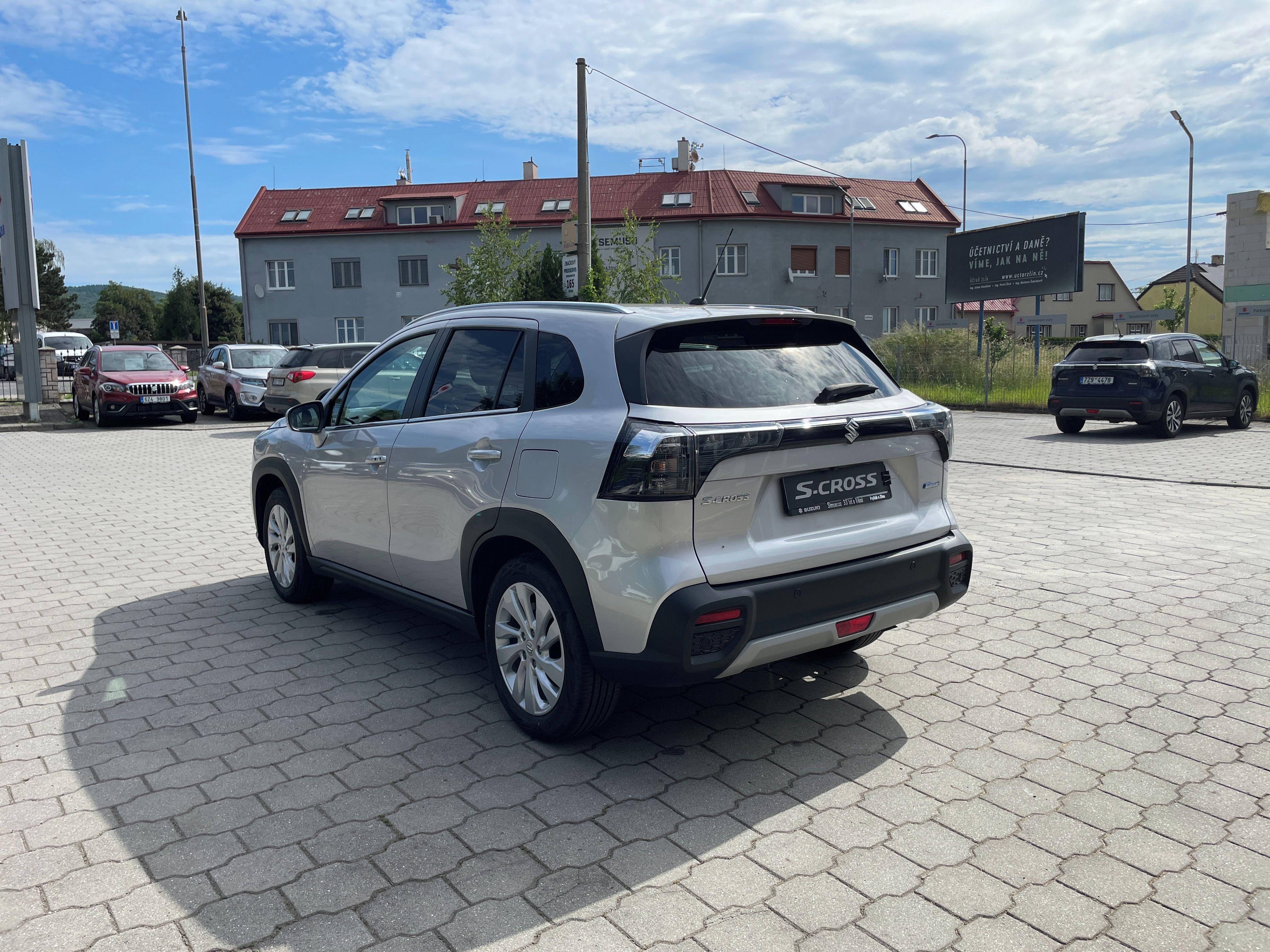 Suzuki S-Cross, 1,4 Premium 4x4 Hybrid - fotka 5