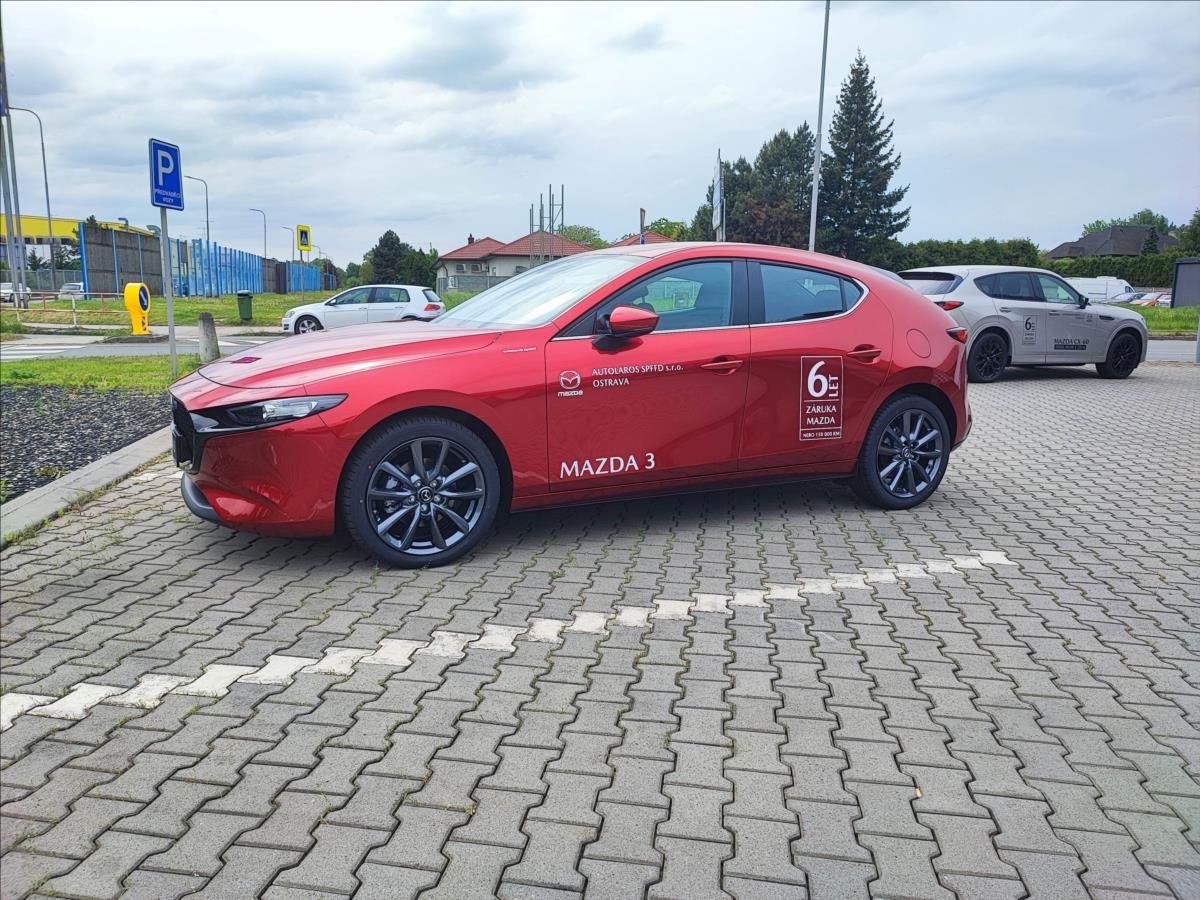 Mazda 3, 2,5 HB e-Skyactiv G140 6MT Cen - fotka 3