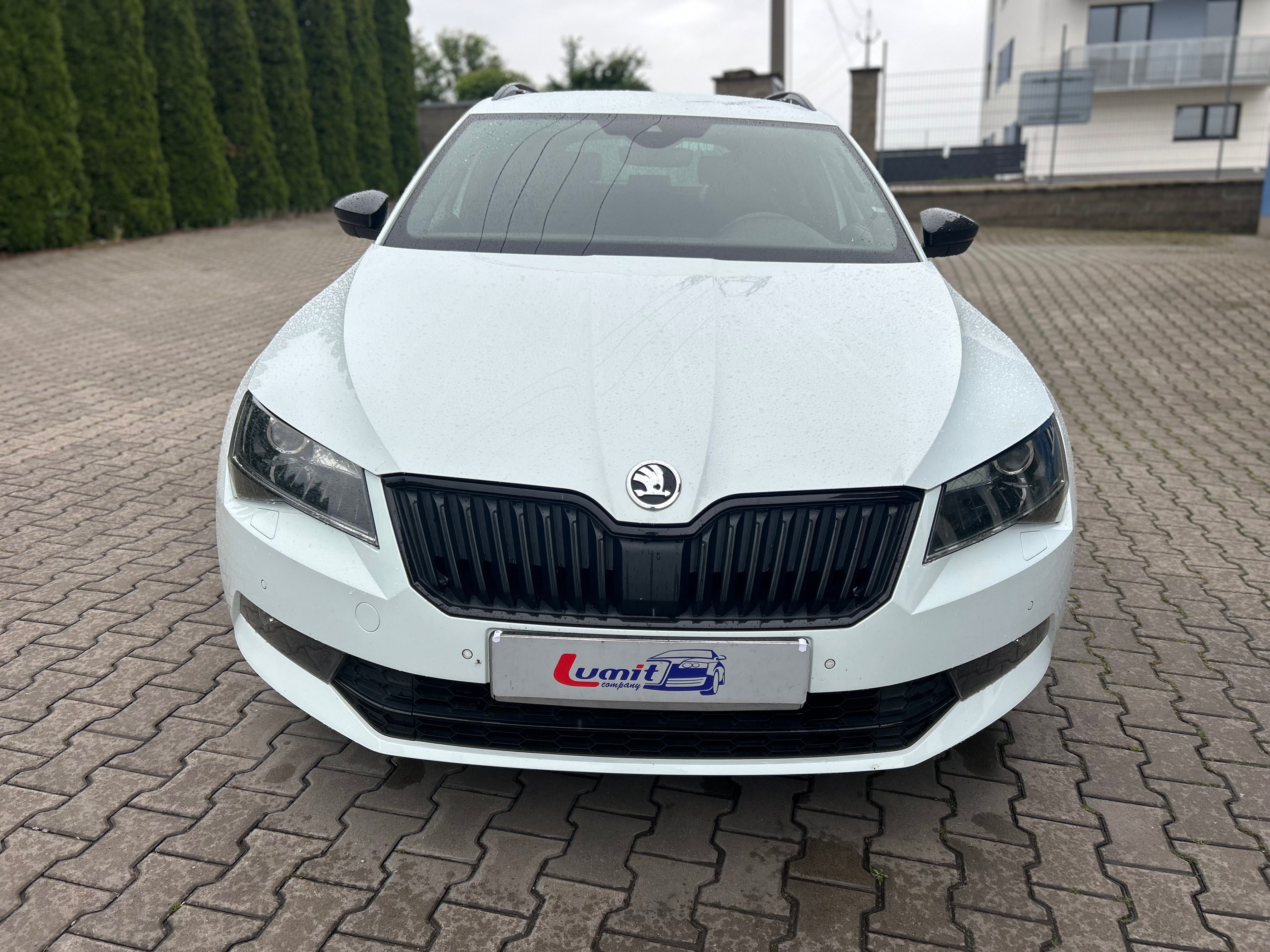 Škoda Superb - fotka 2