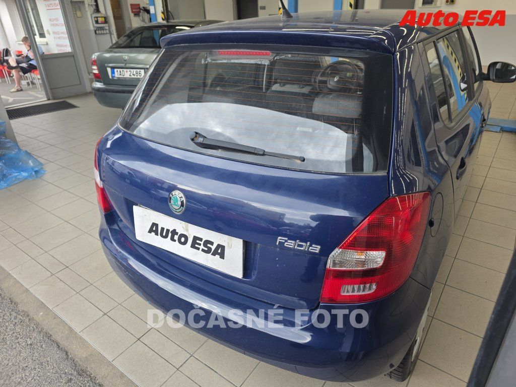 Škoda Fabia, 1.2tsi,STK5/28 - fotka 2