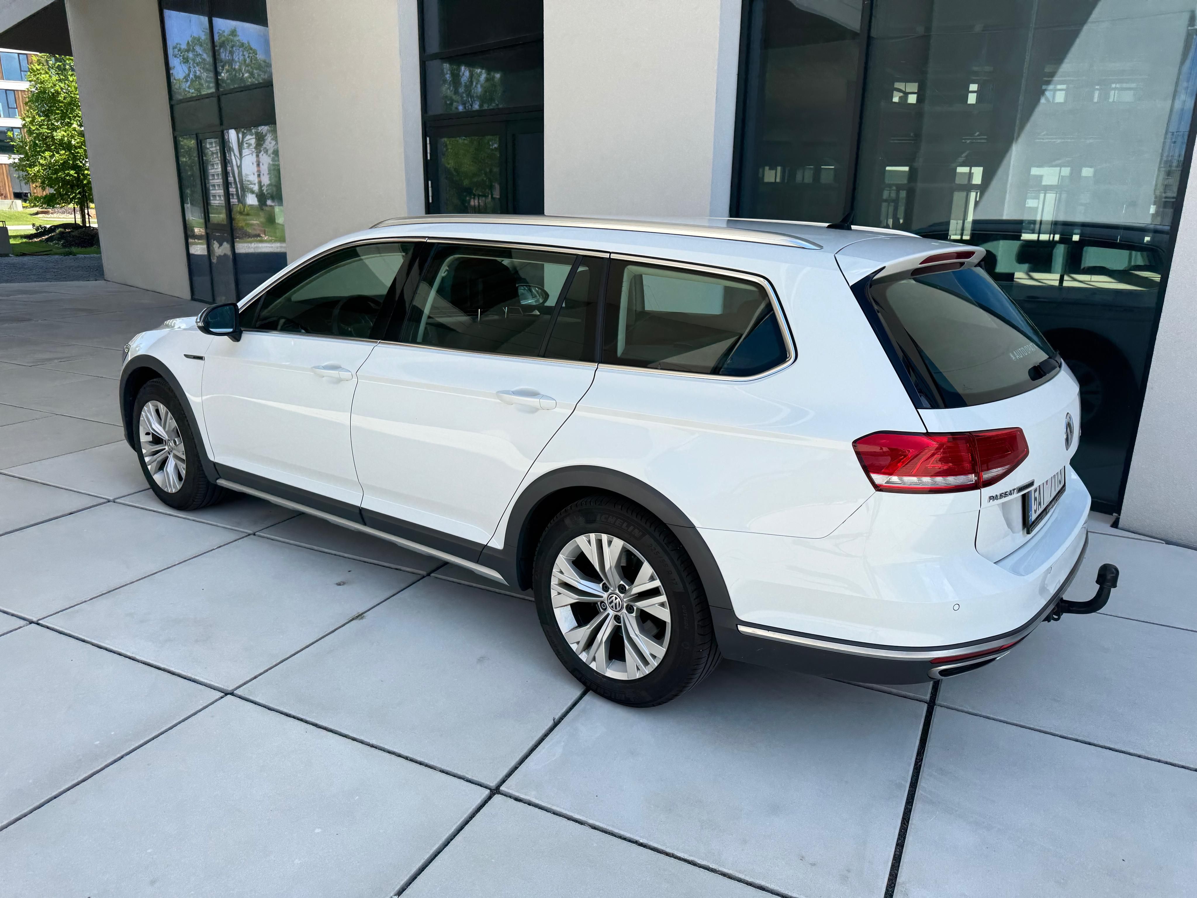 Volkswagen Passat Variant, ALLTRACK 140kW 4x4 ČR 1MAJITEL - fotka 5
