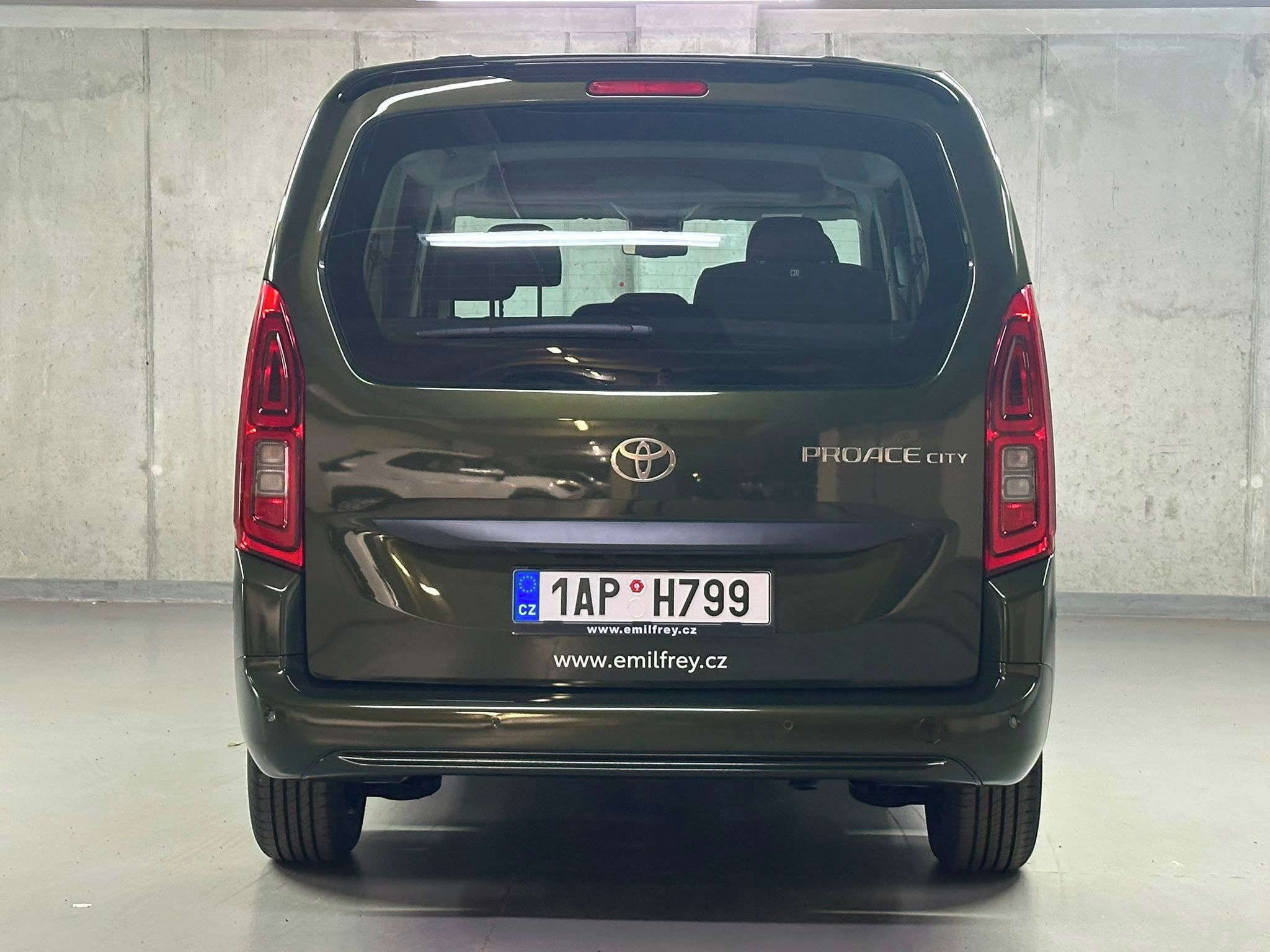 Toyota Proace City Verso, 1.2,Passenger,Business 7S Tail - fotka 6