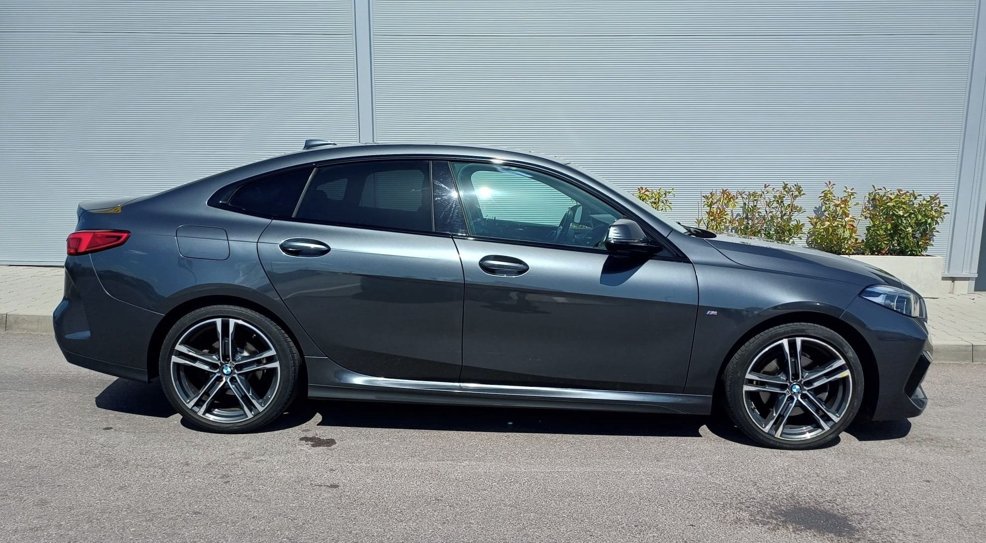 BMW Řada 2, 218 d M-Sport - fotka 4