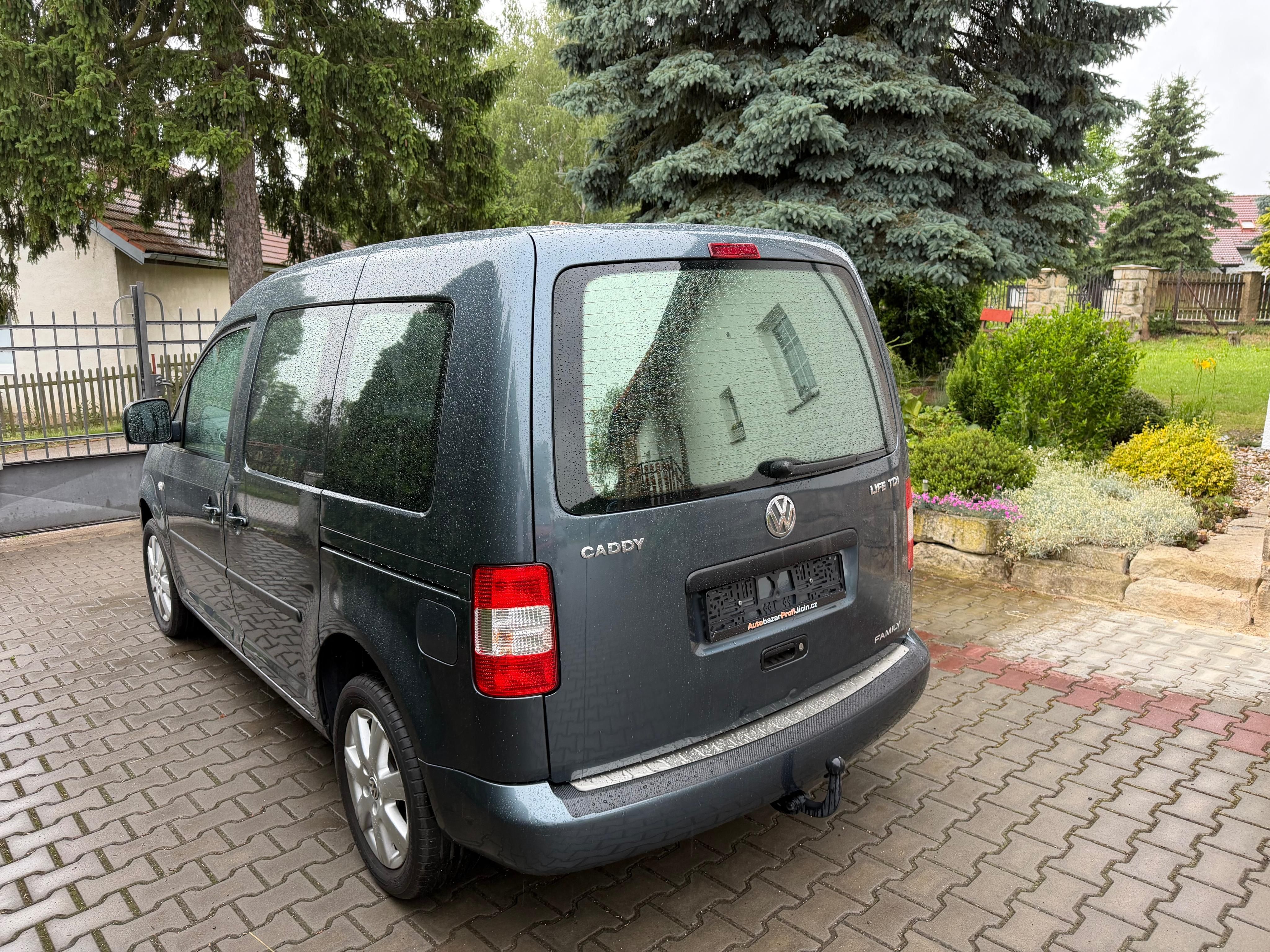 Volkswagen Caddy, 1,9 TDi/ 77Kw klima Tažné - fotka 6