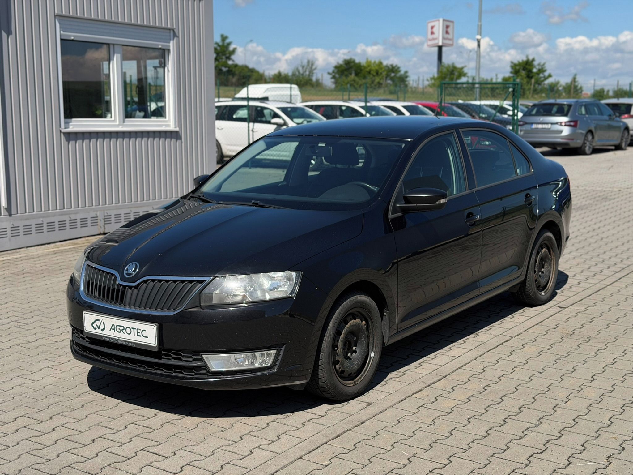 Škoda Rapid, 1.6 TDI 85kW Ambition - fotka 3