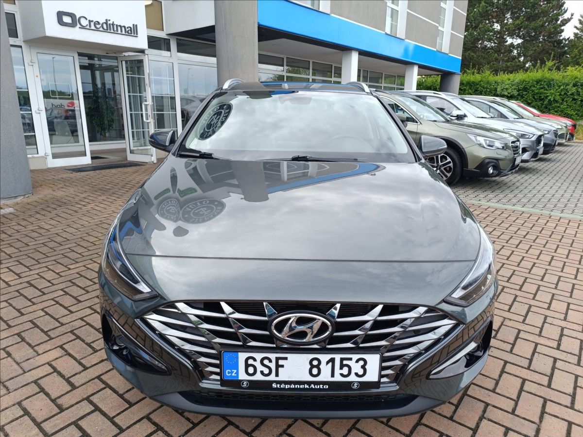 Hyundai i30, 1,0 T-GDi DCT,Automat Smart - fotka 3