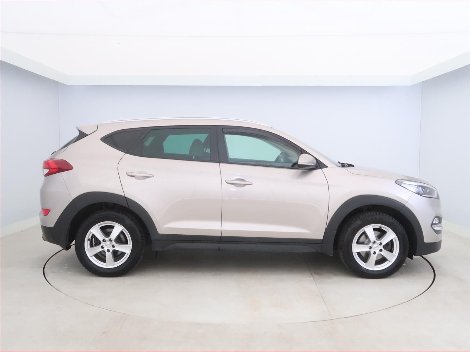 Hyundai Tucson, 1.7 CRDi, Trikolor, Serv.kniha - fotka 6