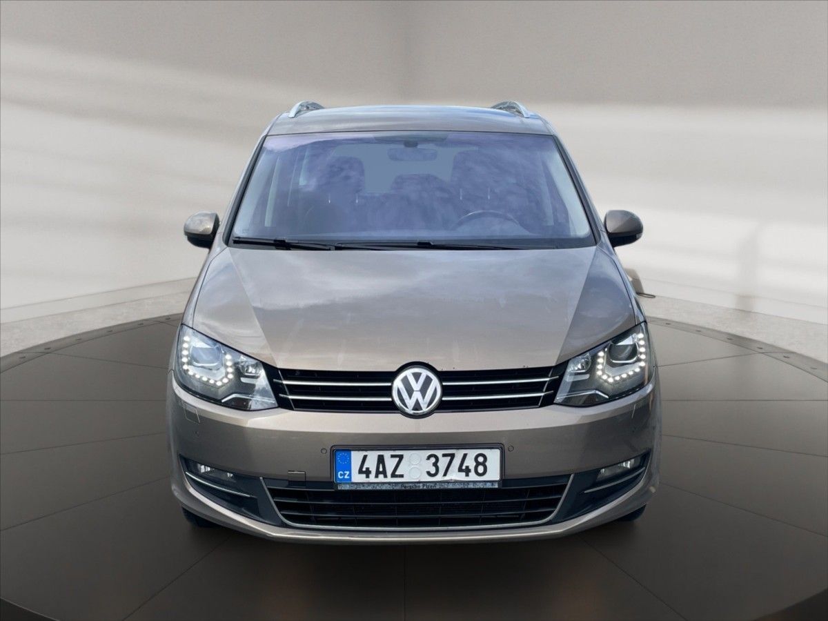 Volkswagen Sharan, 2,0 TDI Highline DSG 7-míst - fotka 2