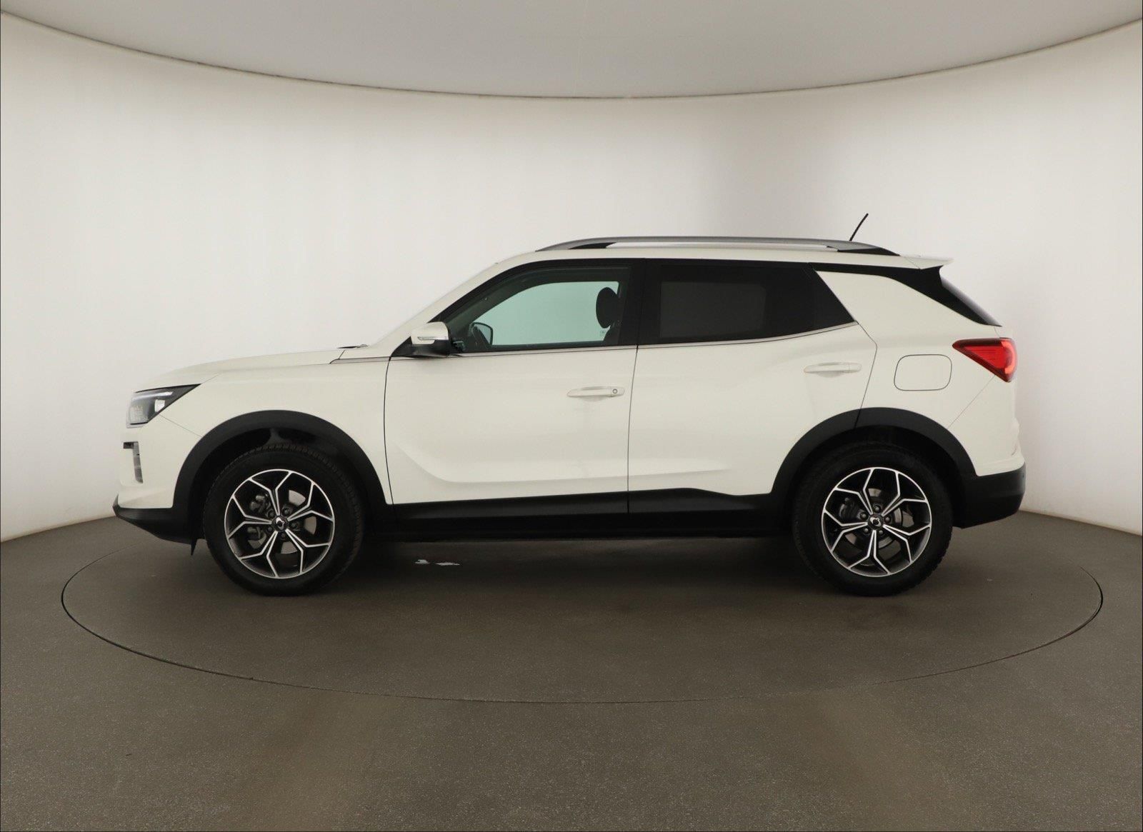 SsangYong Korando, 1.5 T-GDI, Záruka, ČR,1.maj - fotka 3