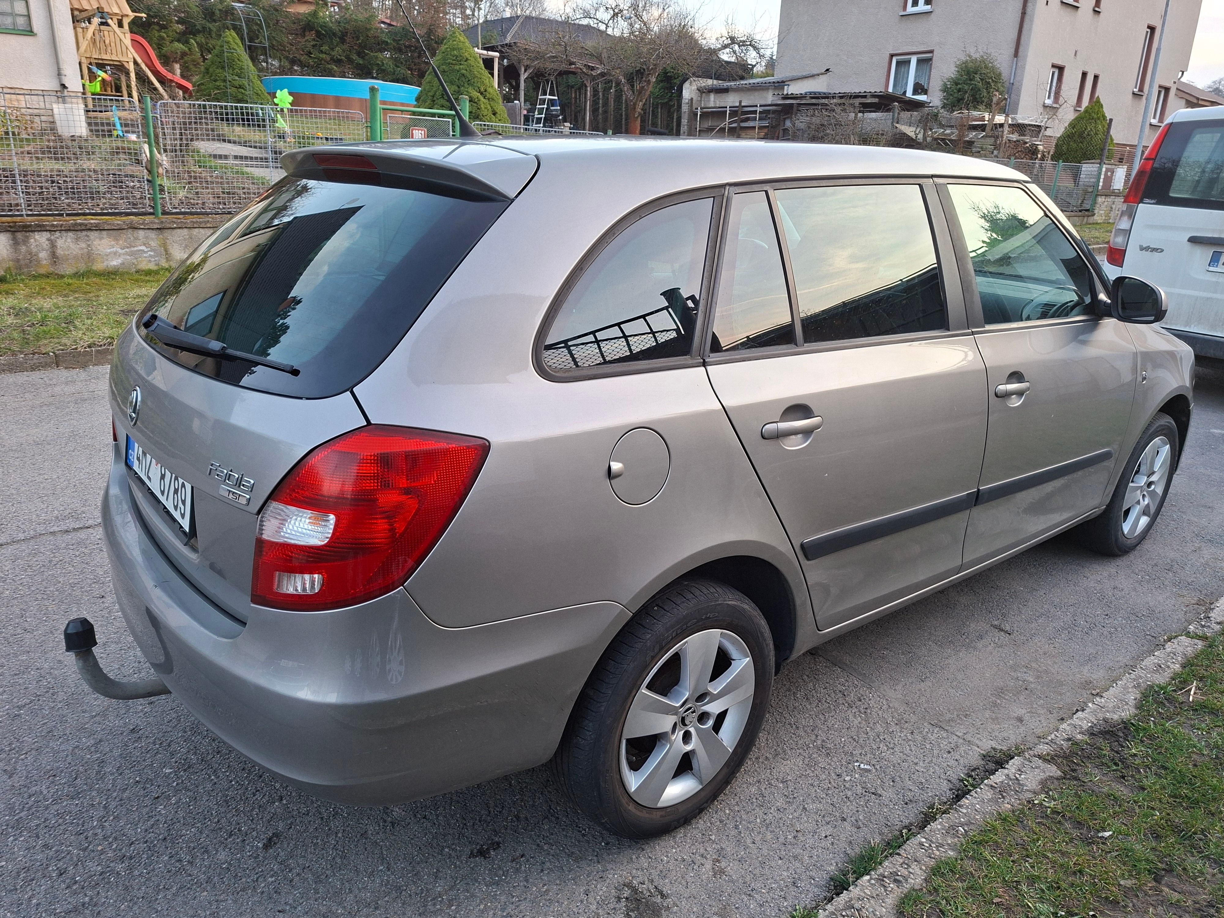 Škoda Fabia, 63kW, Ambiente,Tažné,STK 07/27 - fotka 6