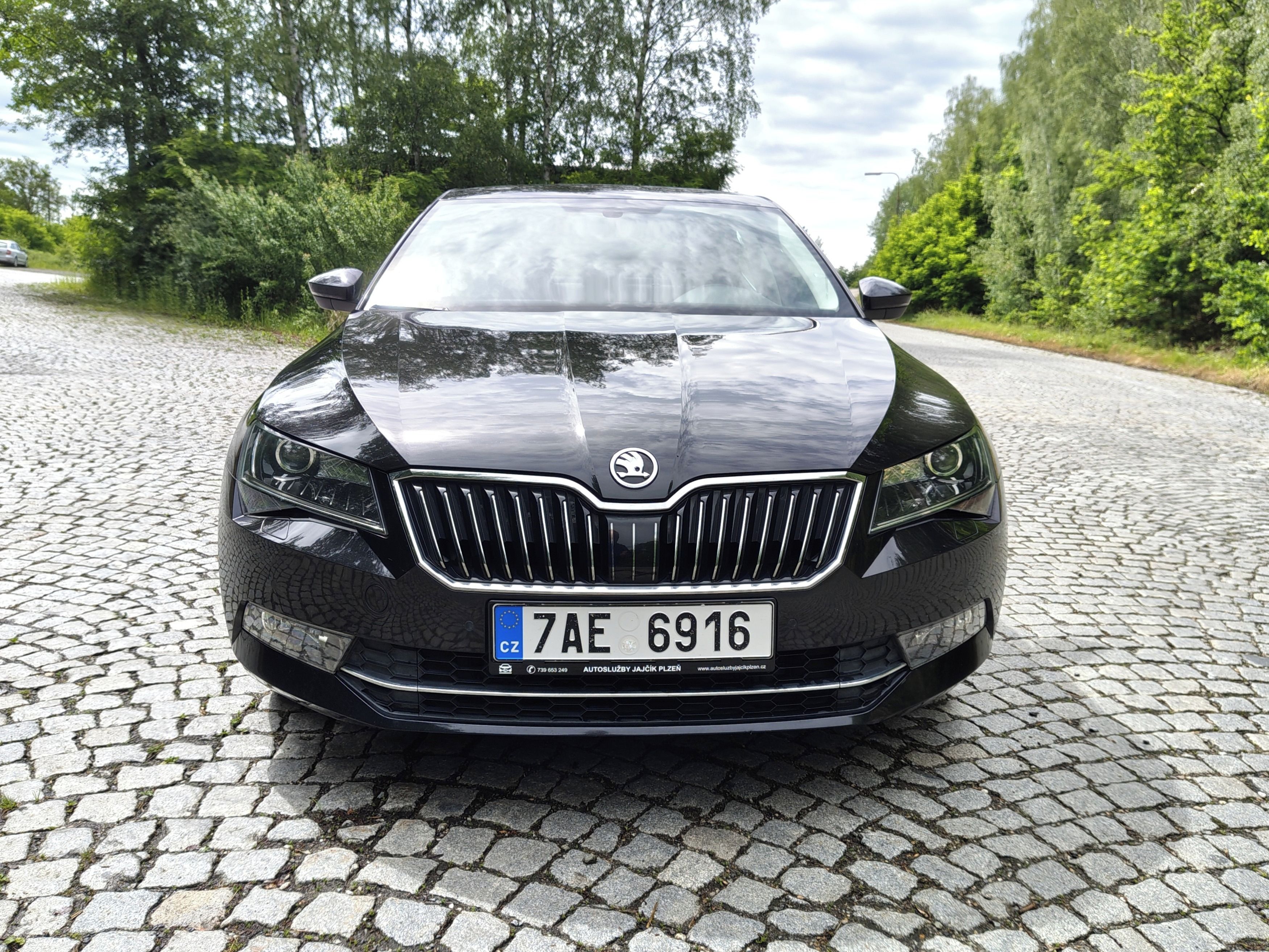Škoda Superb, 2.0 TDI 140kW Ambition 4x4 DSG - fotka 2