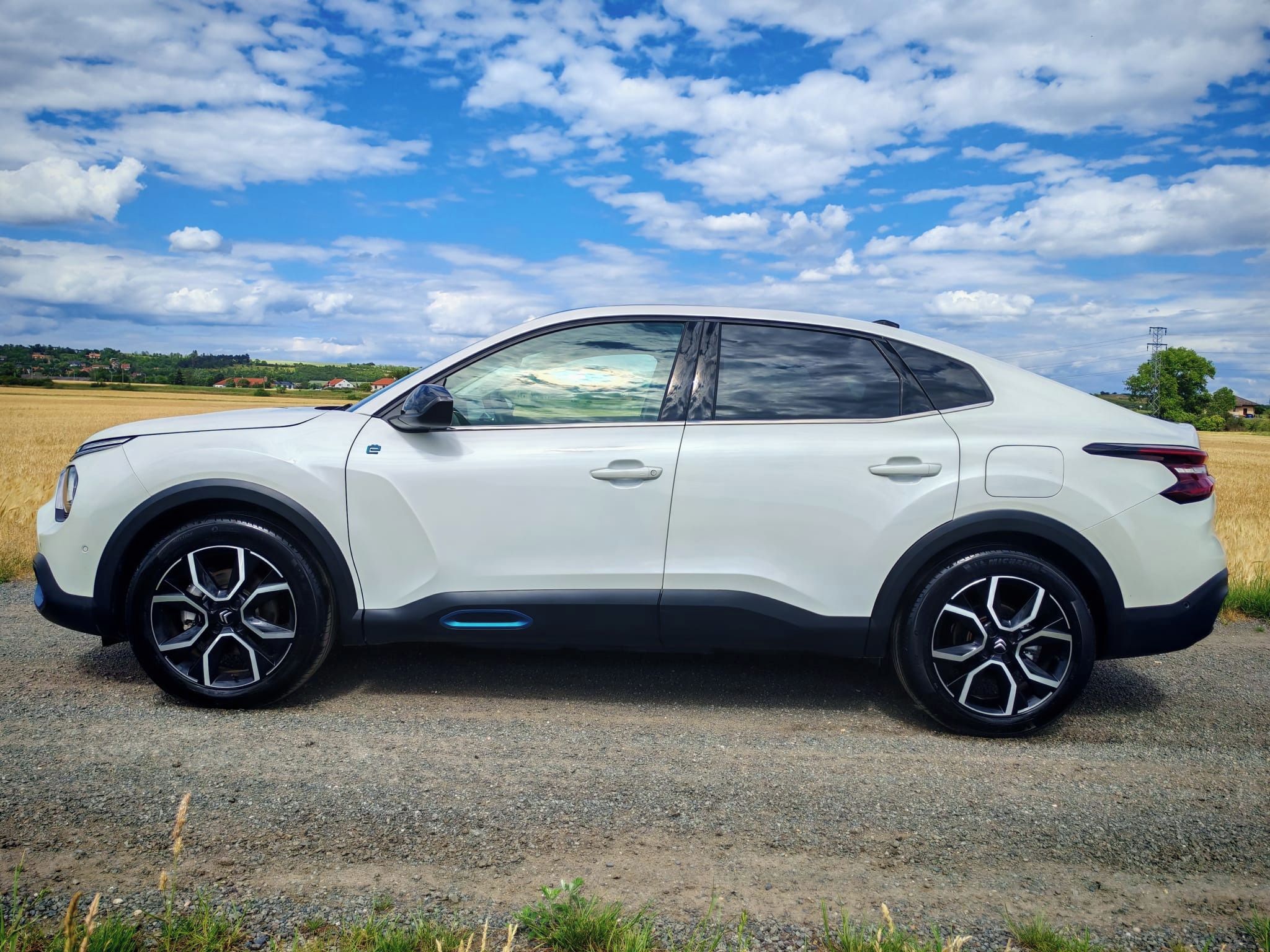 Citroën ë-C4 X, 50kWh, MAX VÝBAVA, SOH 99% - fotka 4