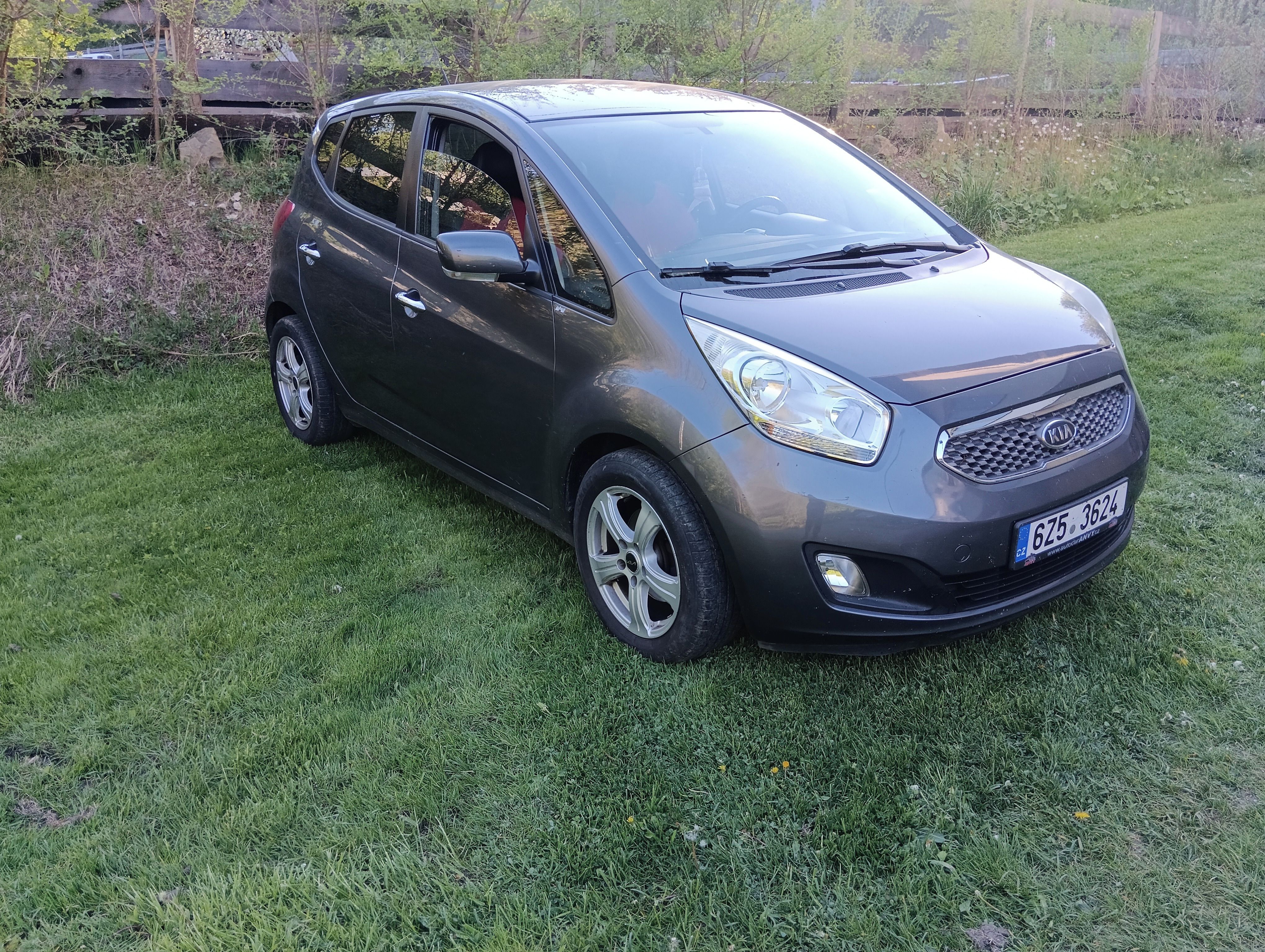 Kia Venga, Kia Venga 1,6 CRDI - fotka 6