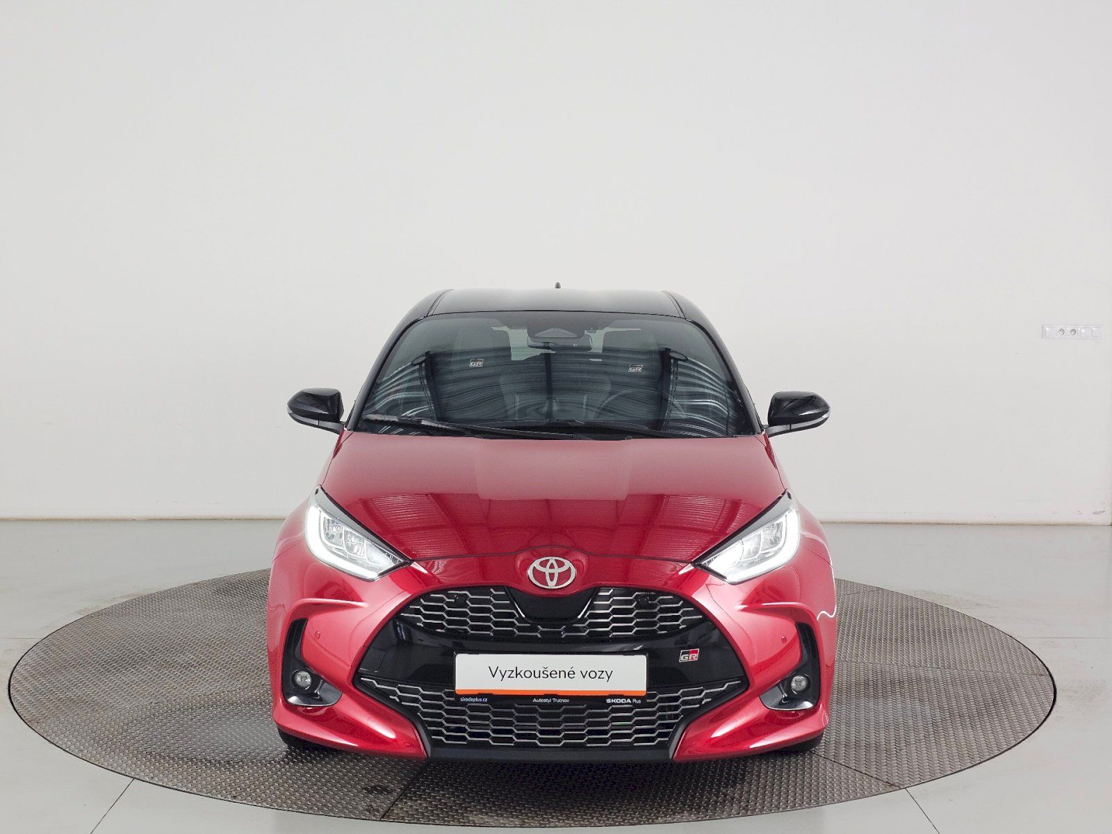 Toyota Yaris, 1.5 HEV 130k GR SPORT - fotka 4