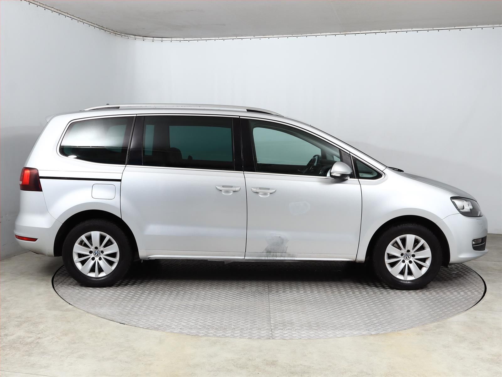 Volkswagen Sharan, 2.0 TDI, 4X4, Automat, 6 míst - fotka 6