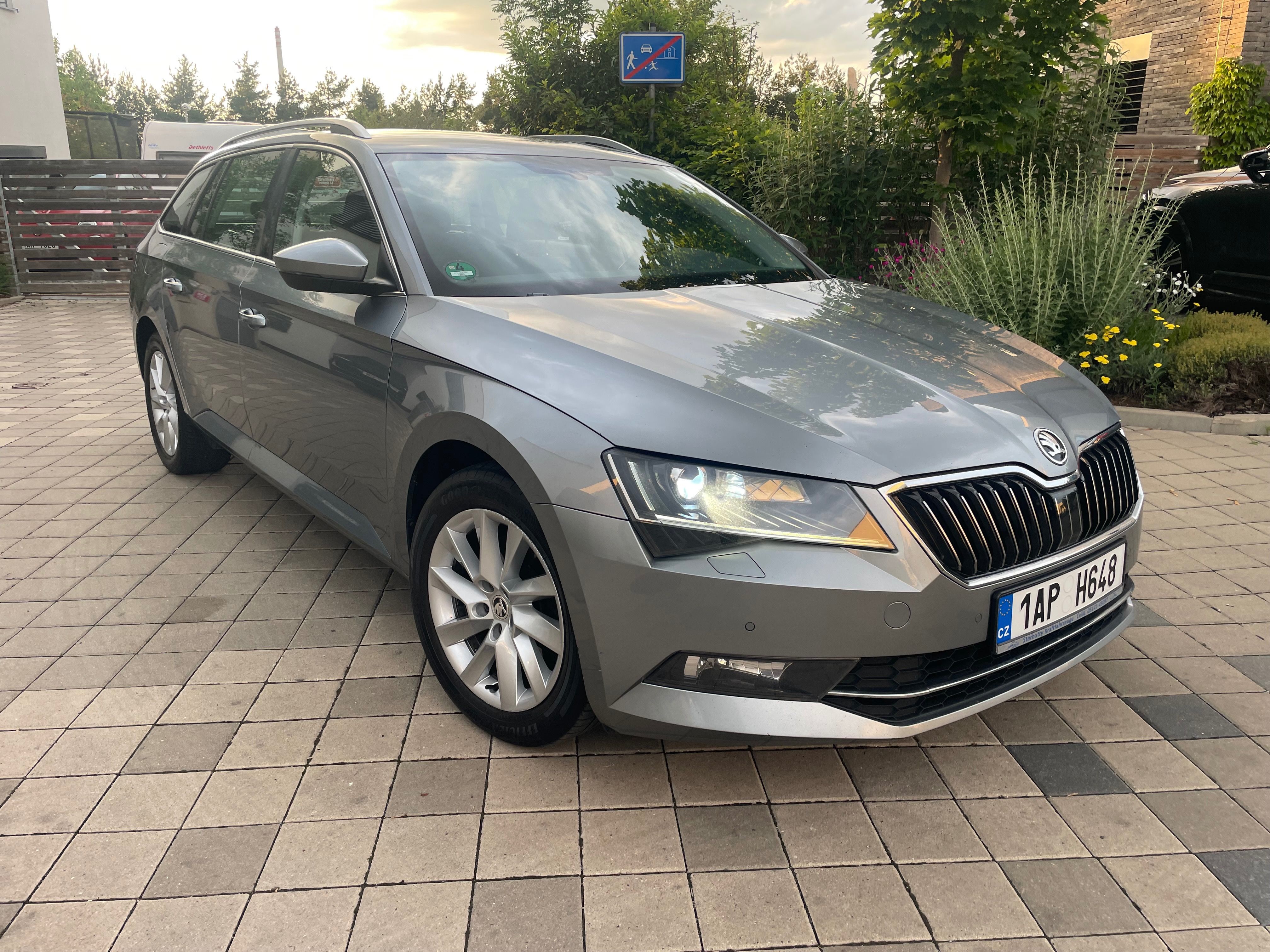 Škoda Superb, 2.0