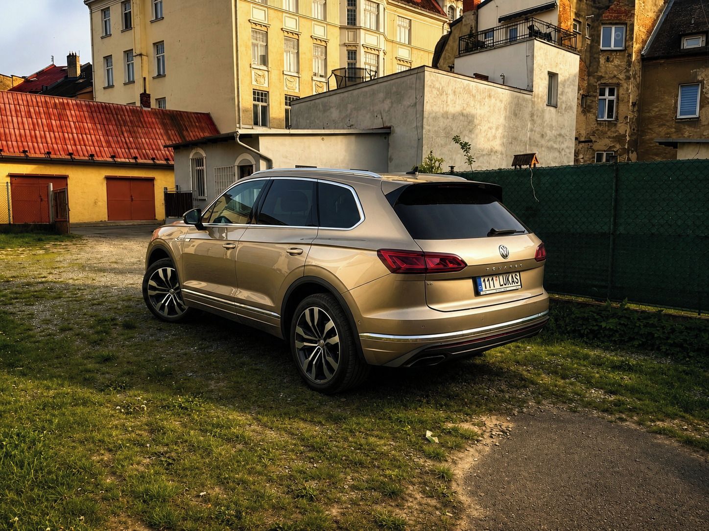 Volkswagen Touareg - fotka 2