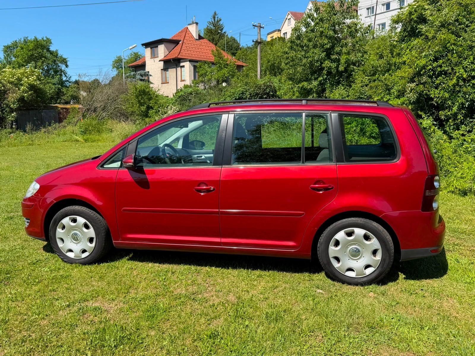 Volkswagen Touran, 1,6 MPI - PARK. SENZORY - fotka 6