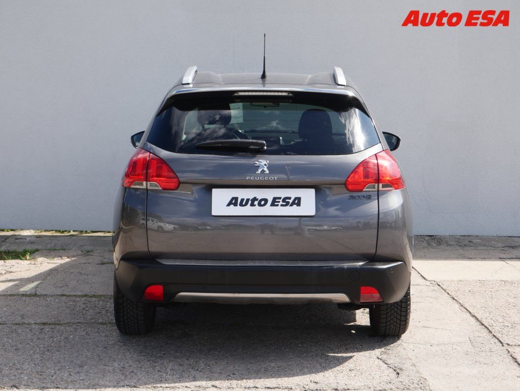 Peugeot 2008, 1.2i,AC,temp - fotka 5